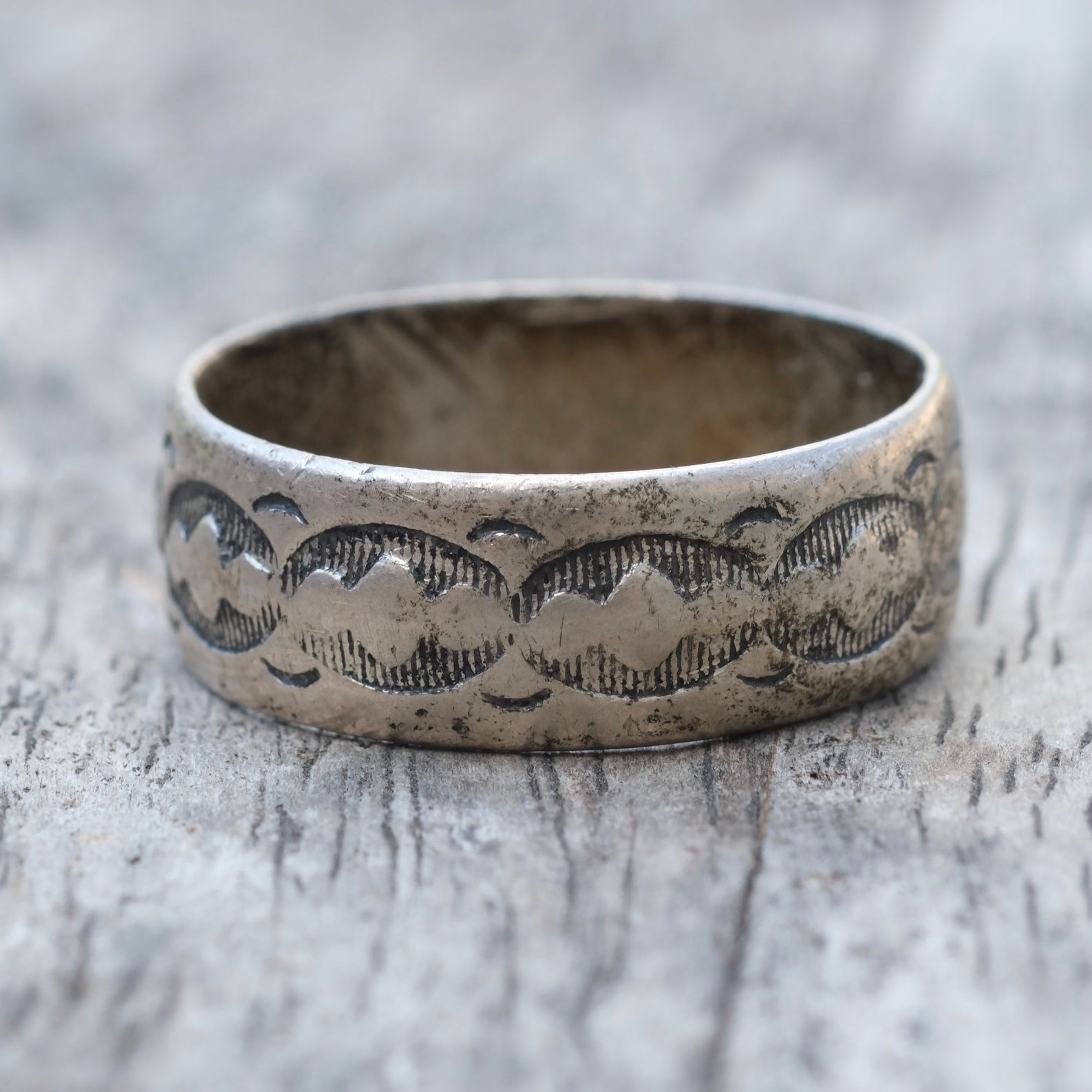 Vintage Sterling Silver Stamped Band Ring 14