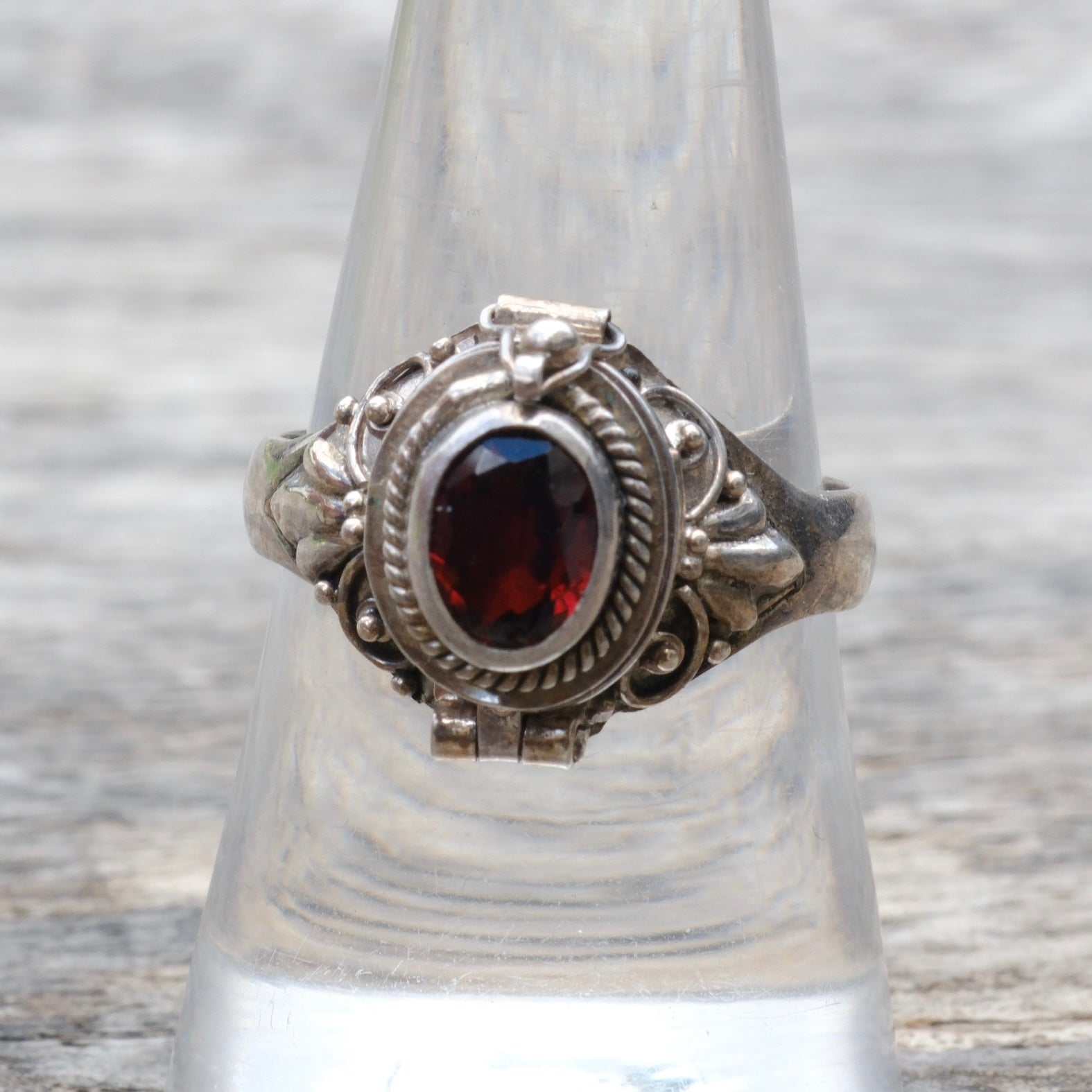 Vintage Sterling Red Glass Poison Ring 9