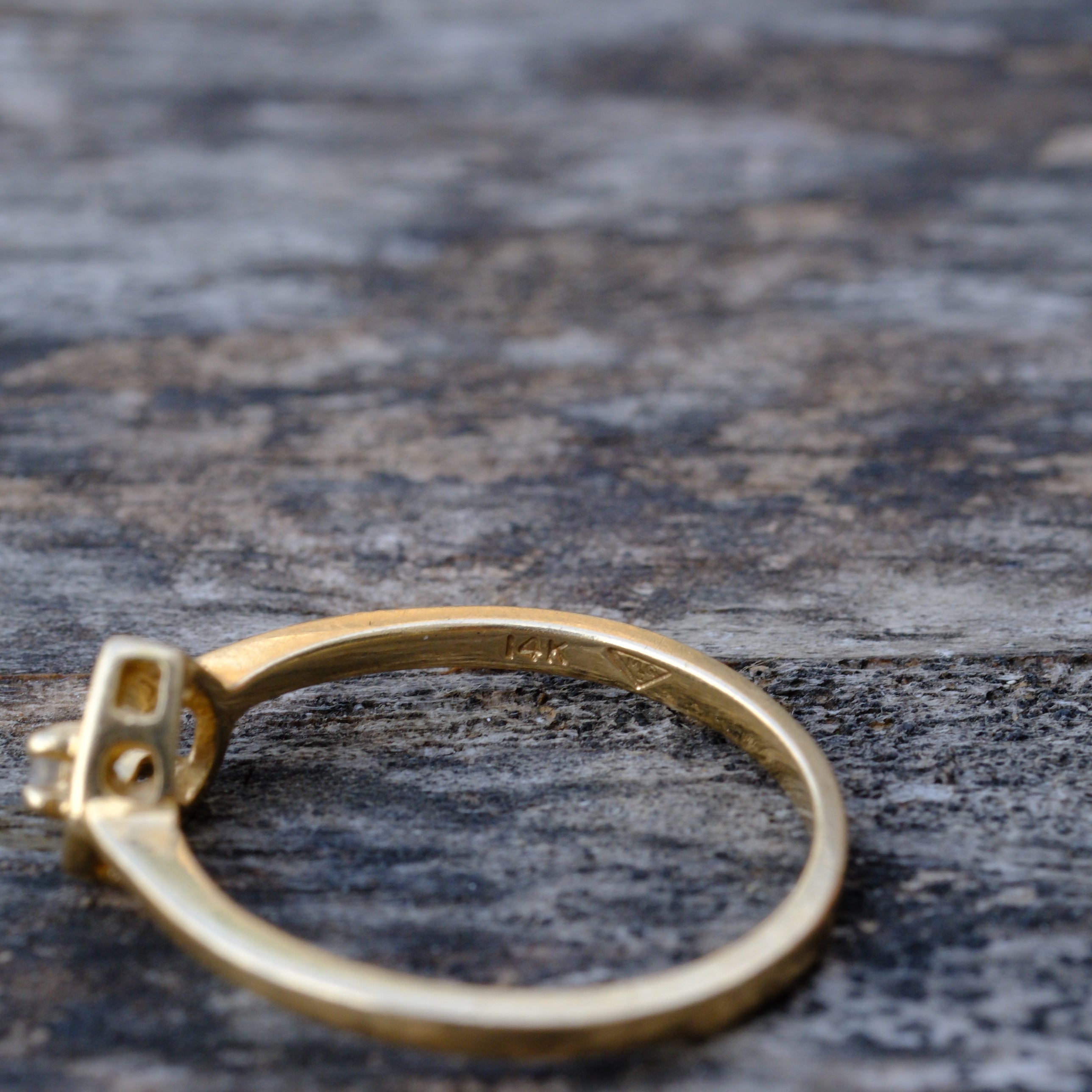 Vintage 14K Gold Diamond Heart Ring 6.25