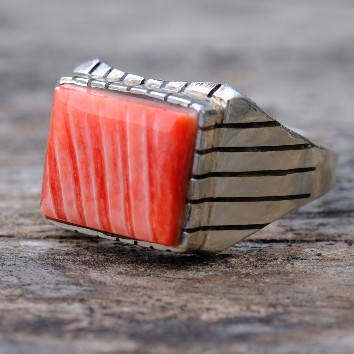 Vintage Sterling Spiny Oyster Ribbed Band Ring 12.75