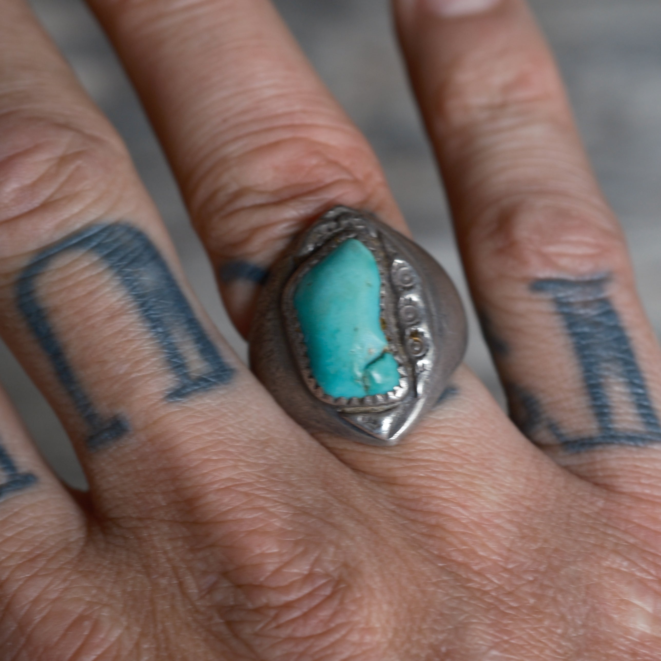 Older Vintage Sterling Chunky Turquoise Ring 8.75