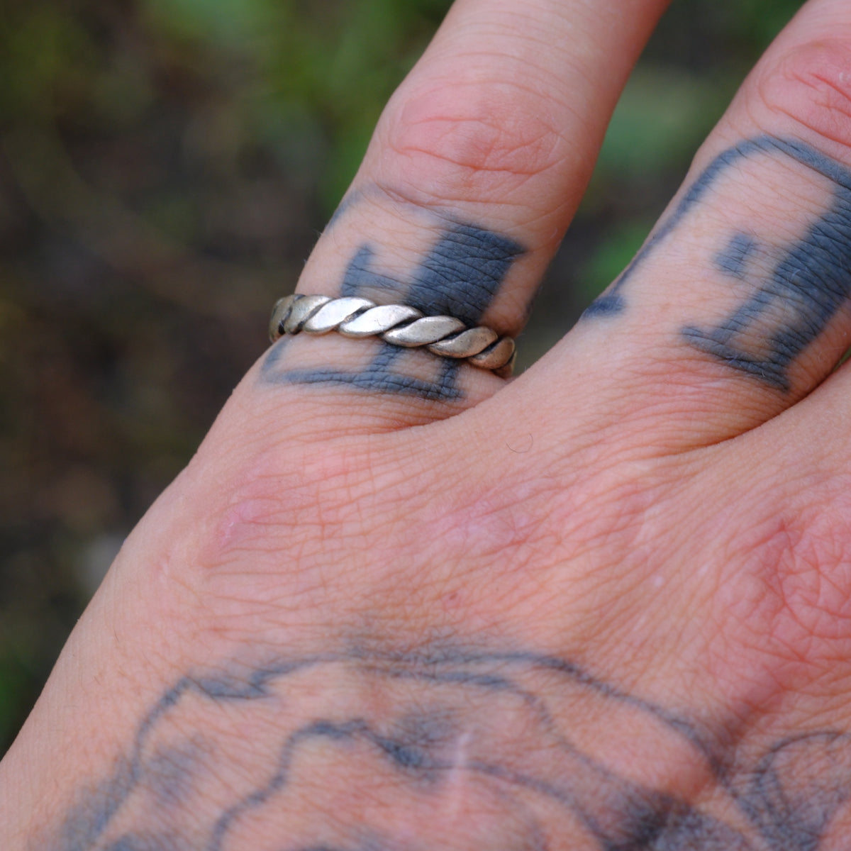 Vintage Sterling Twisted Band Ring 5.75