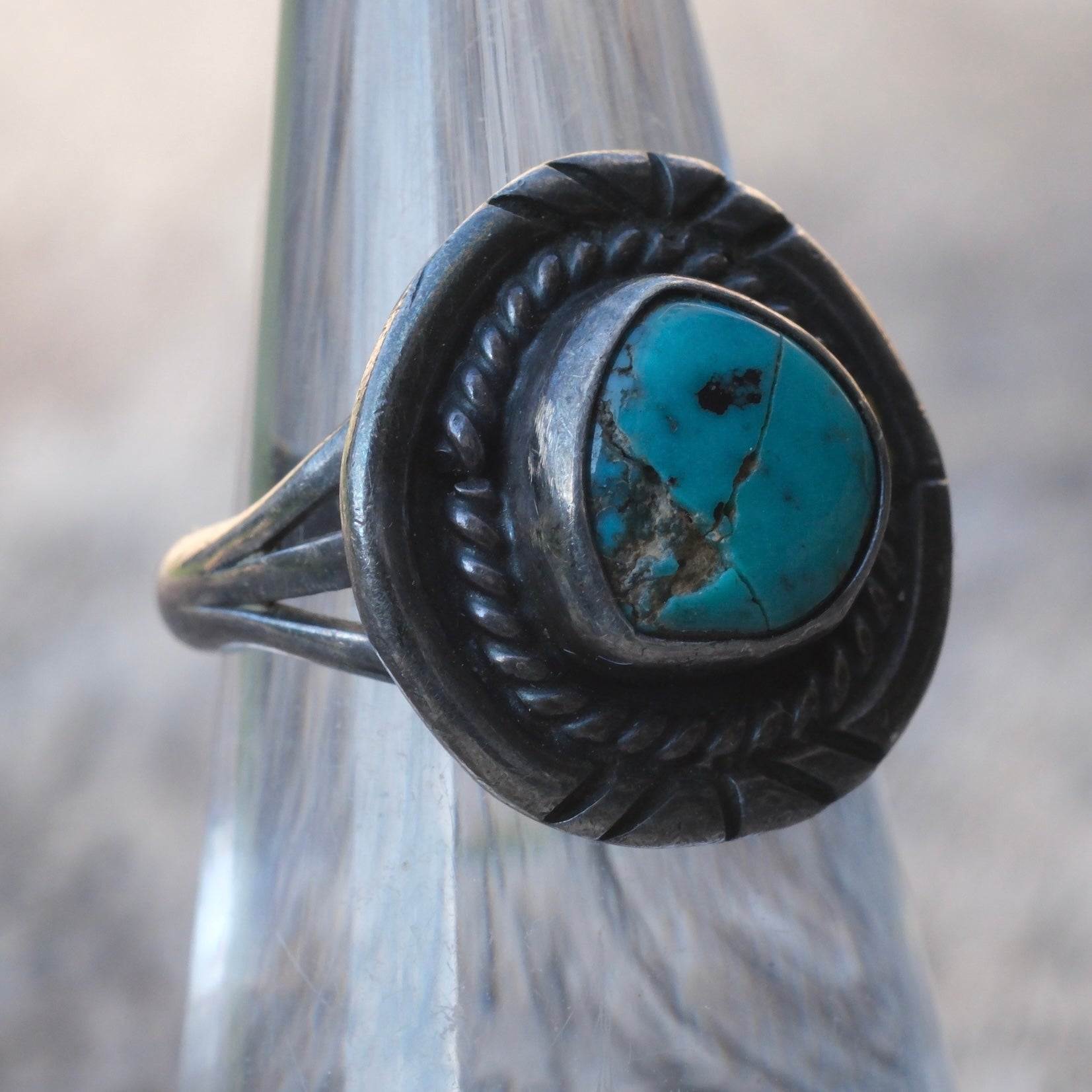 Vintage Sterling Turquoise Roper Ring 5.75