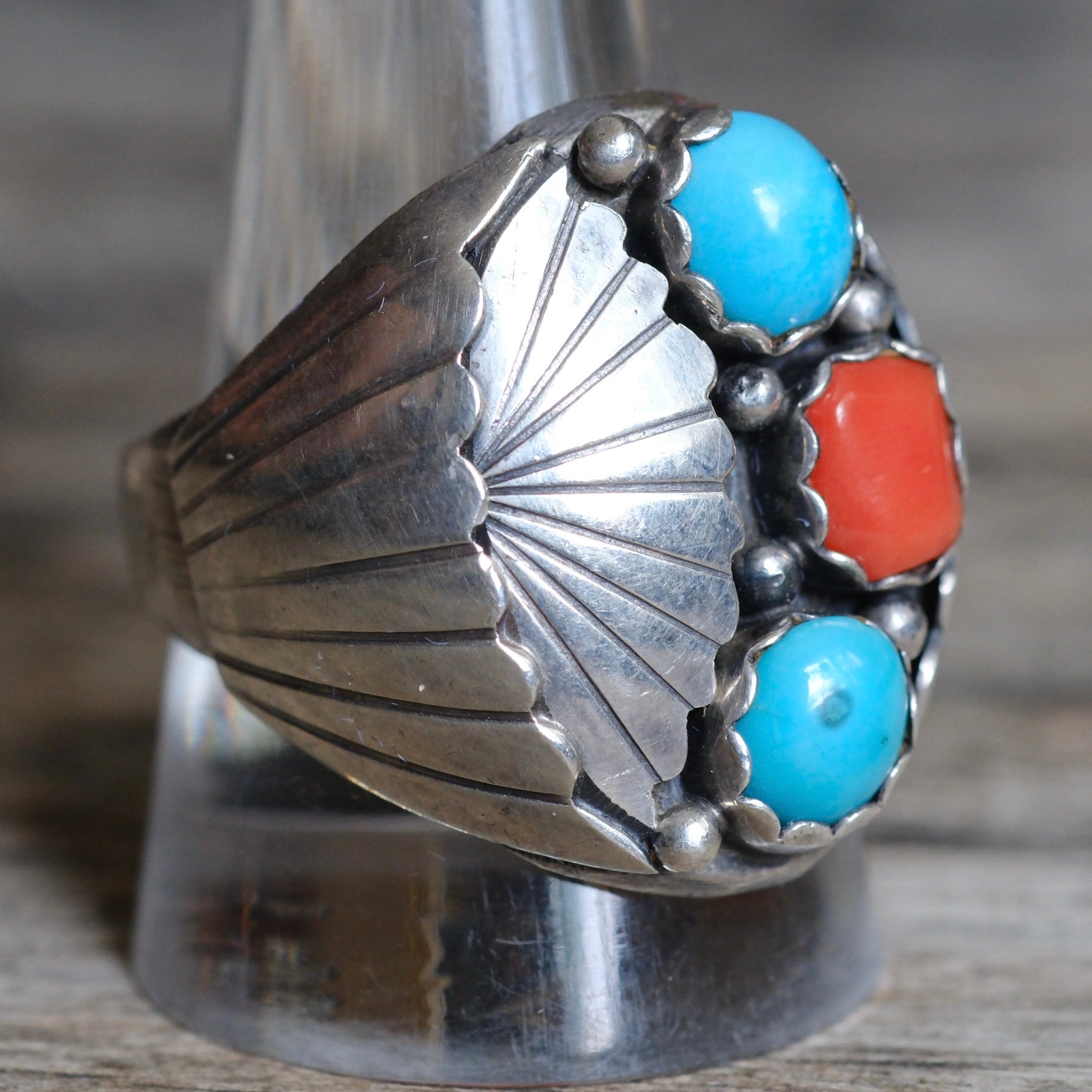 Vintage Sterling Turquoise and Coral Ribbed Band Ring 11.75