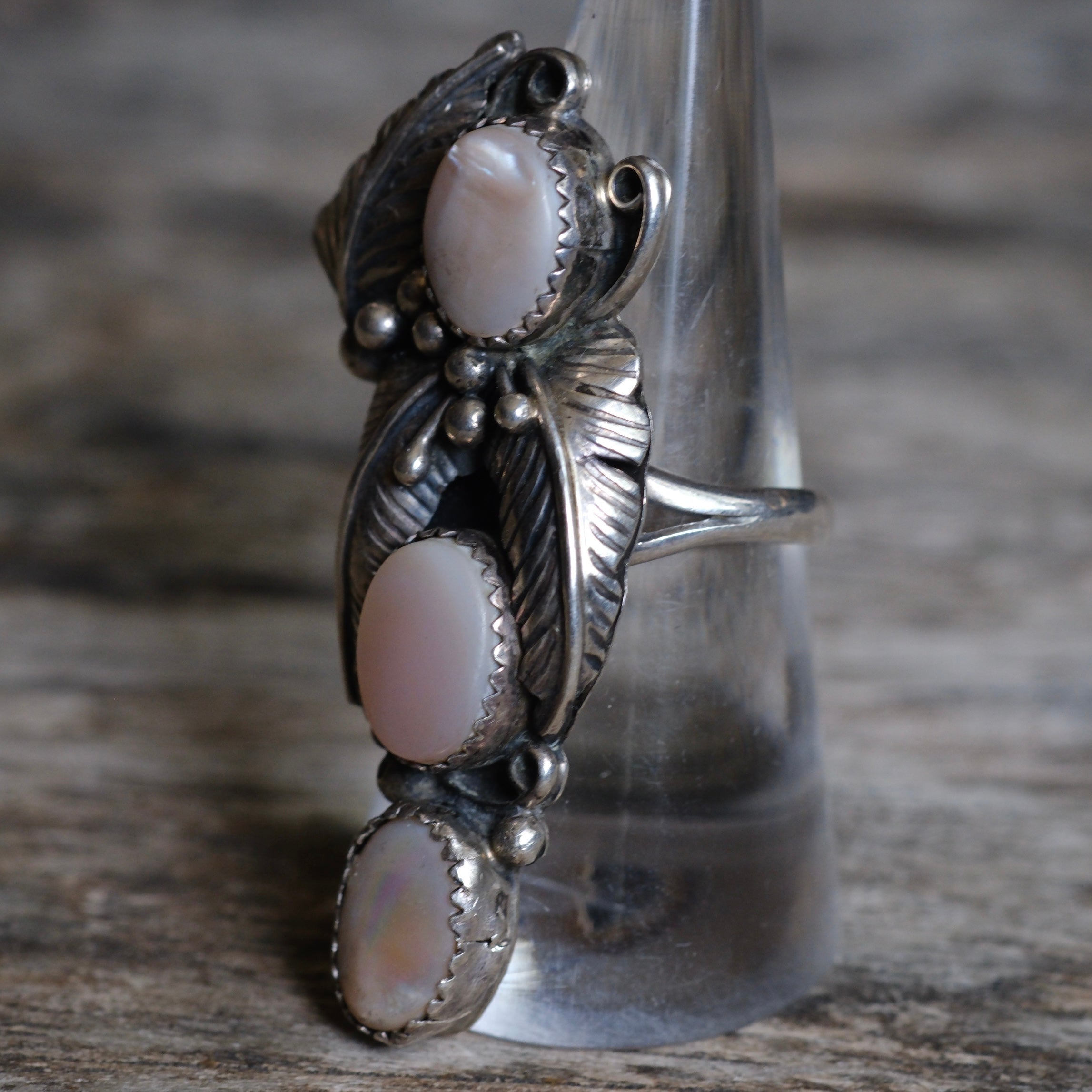 Huge Vintage Sterling 3- Stone Mother Of Pearl Feather Ring 9