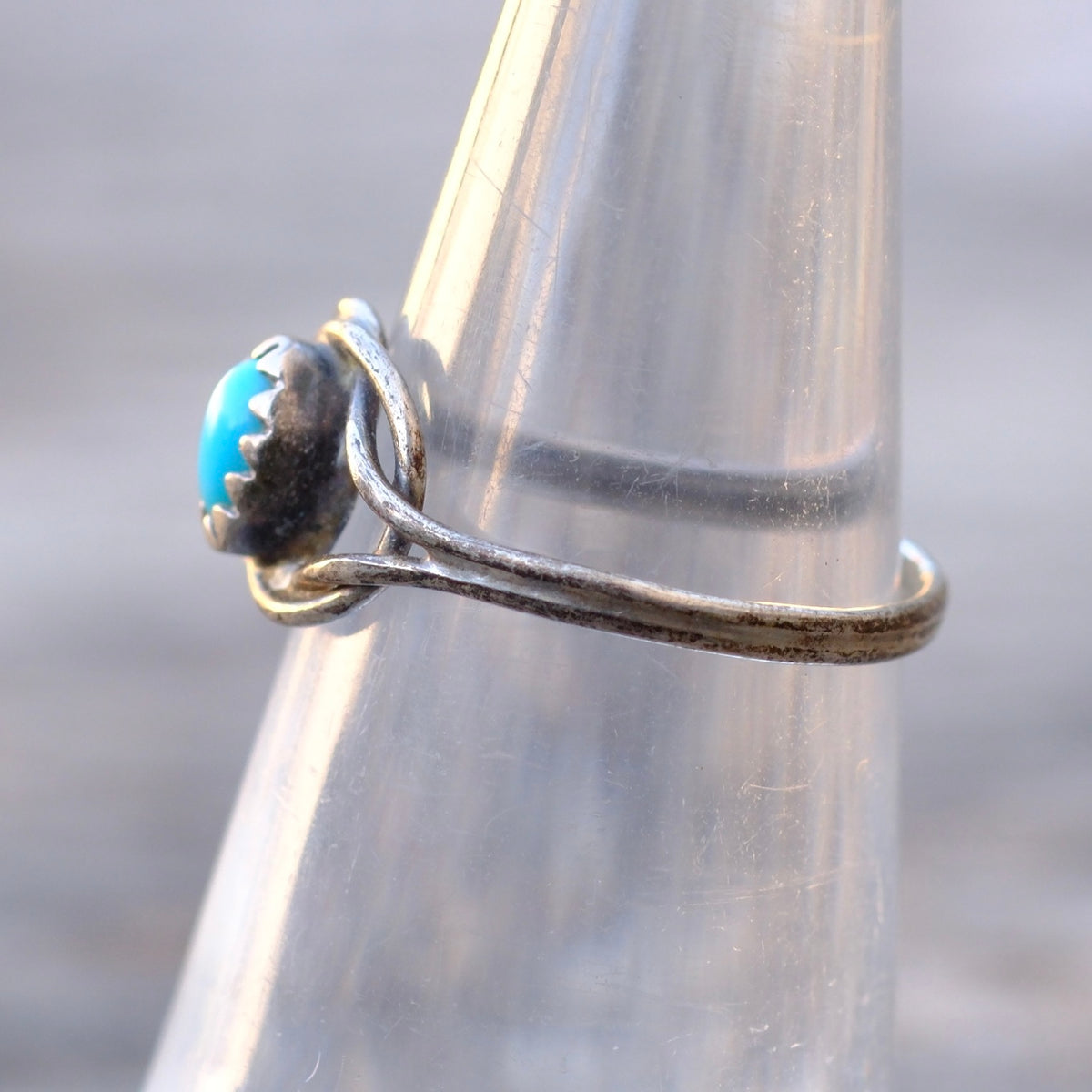 Vintage Sterling Turquoise Ring 4.5