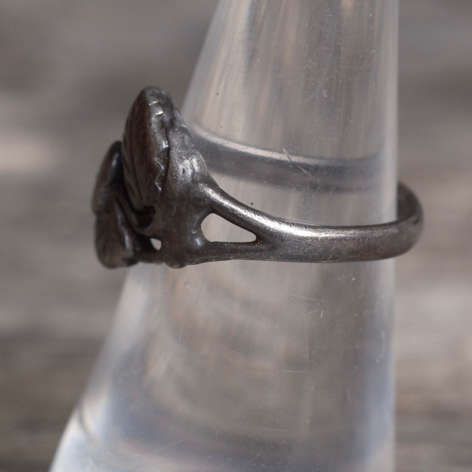 Vintage Sterling Silver Leaf Ring 7.25
