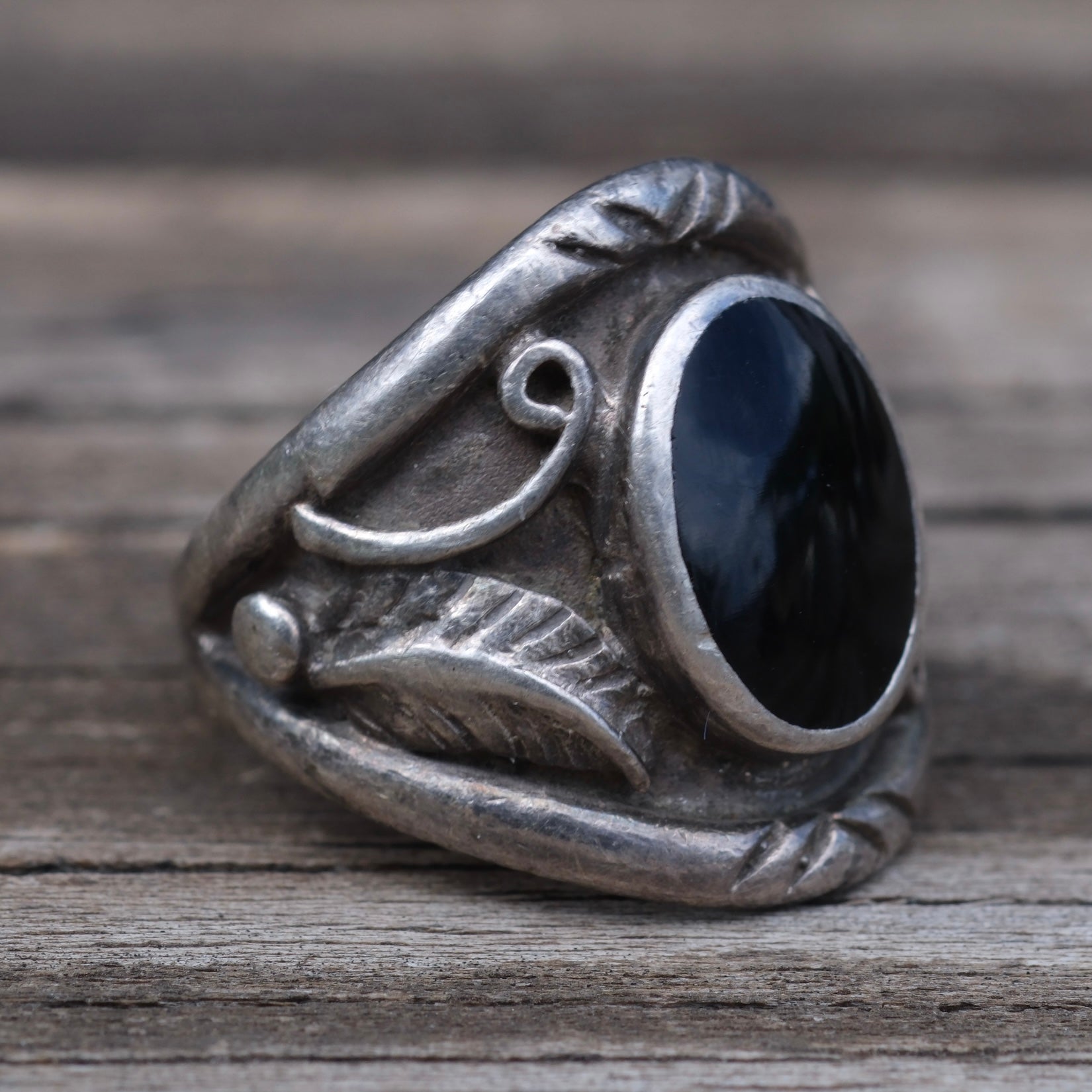 Vintage Sterling Onyx Feather Ring 4.5