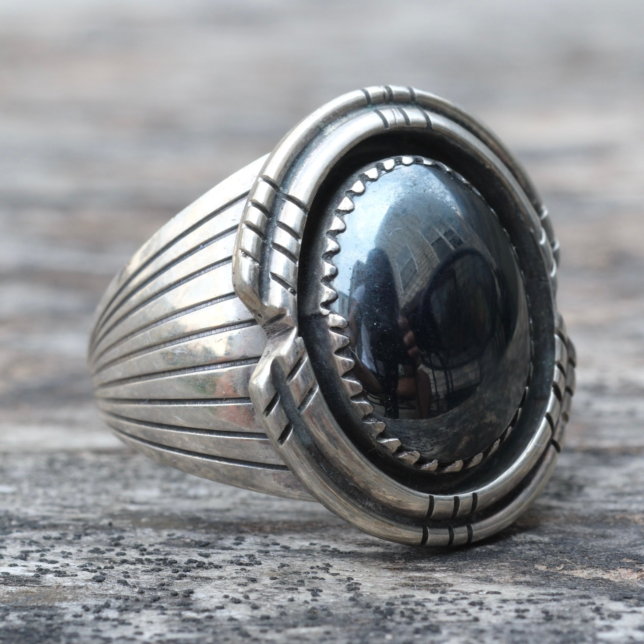 Vintage Sterling Hematite Ribbed Band Ring 9.75