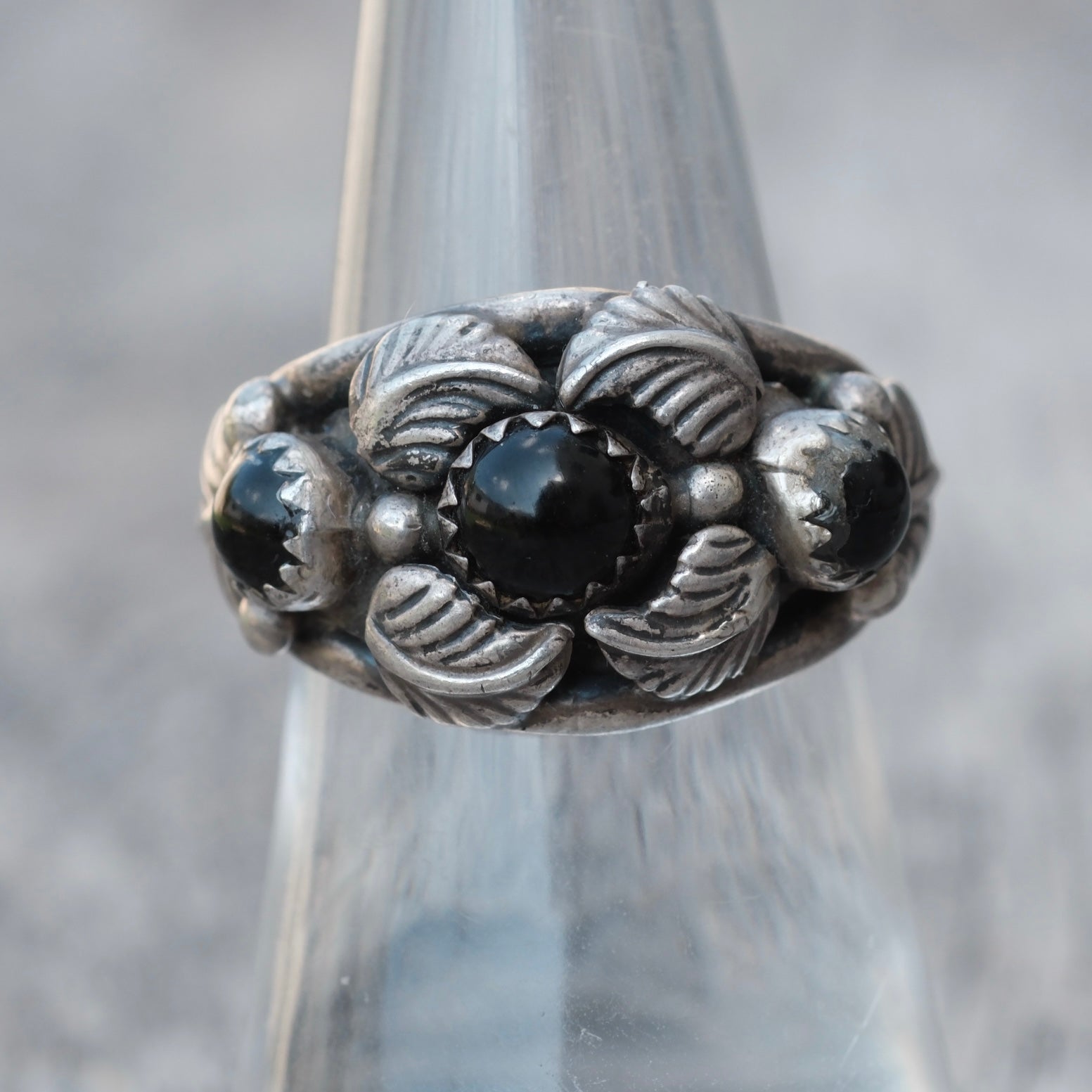 Vintage Sterling Onyx Feather Band Ring 7.5