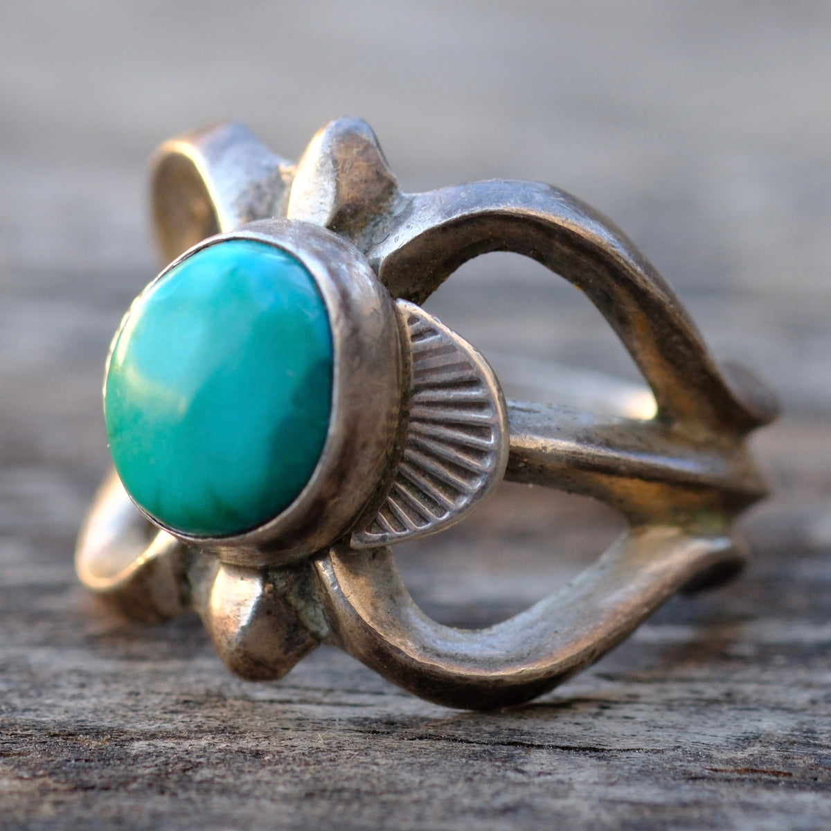 Vintage Sterling Turquoise Sandcast Ring 9.75