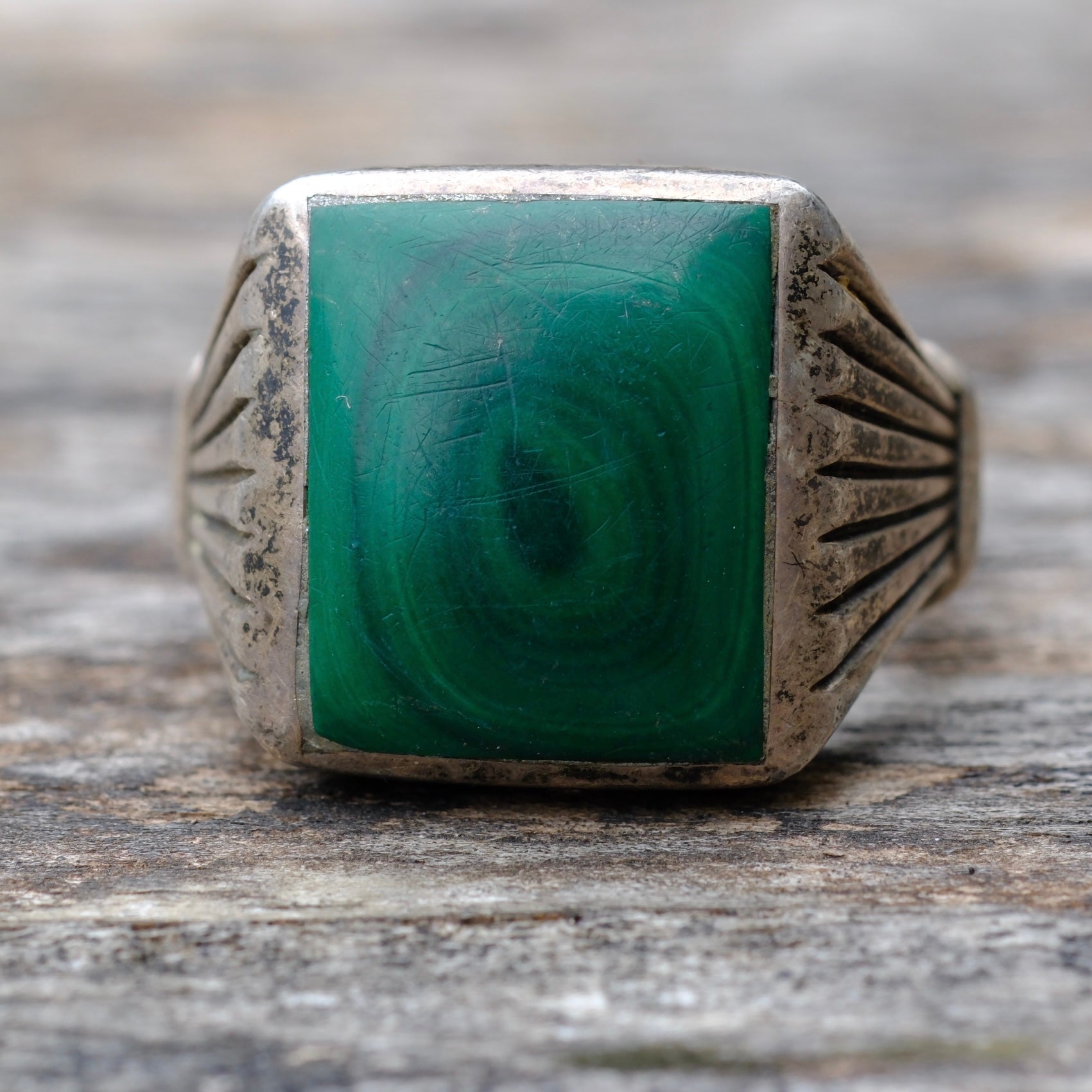 Vintage Sterling Malachiet Ribbed Band Ring 11.5
