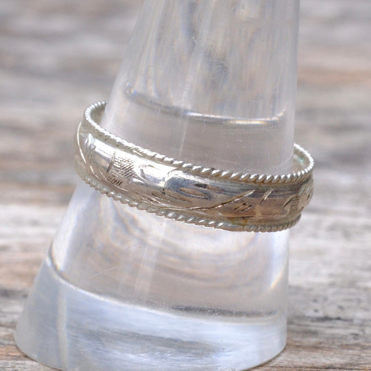 Vintage Sterling Scroll Band Ring 10