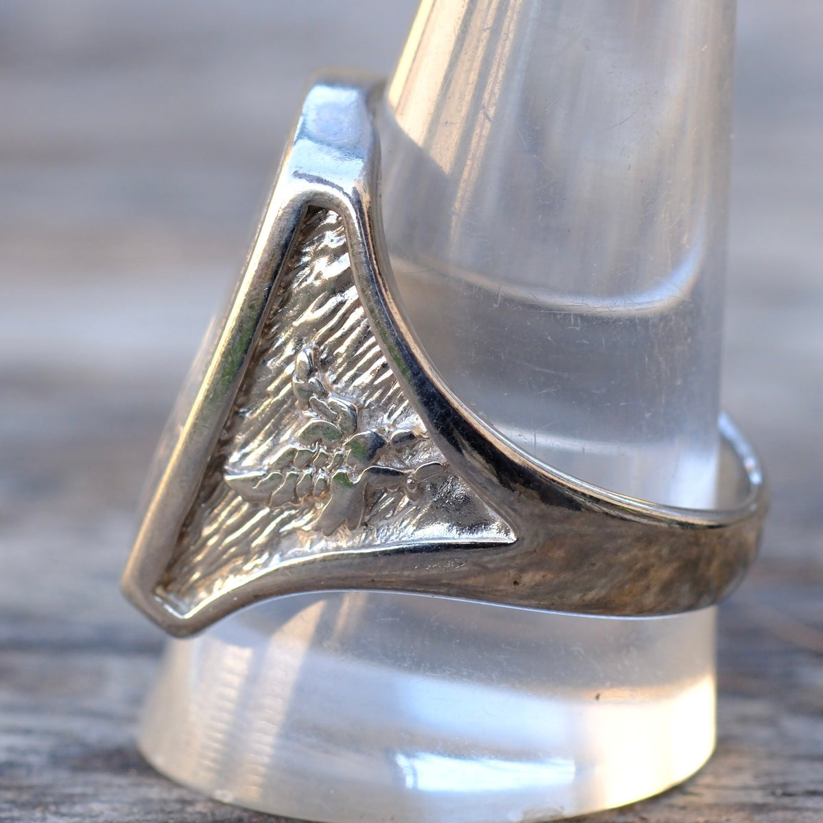 Vintage White Bronze Eagle Ring 11.75