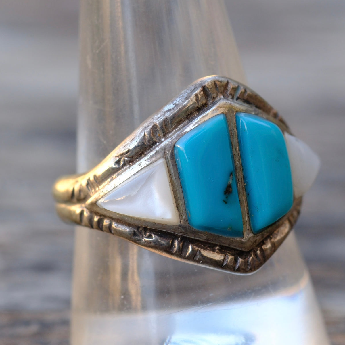 Vintage Sterling Turquoise and Mother Of Pearl Ring 10.5