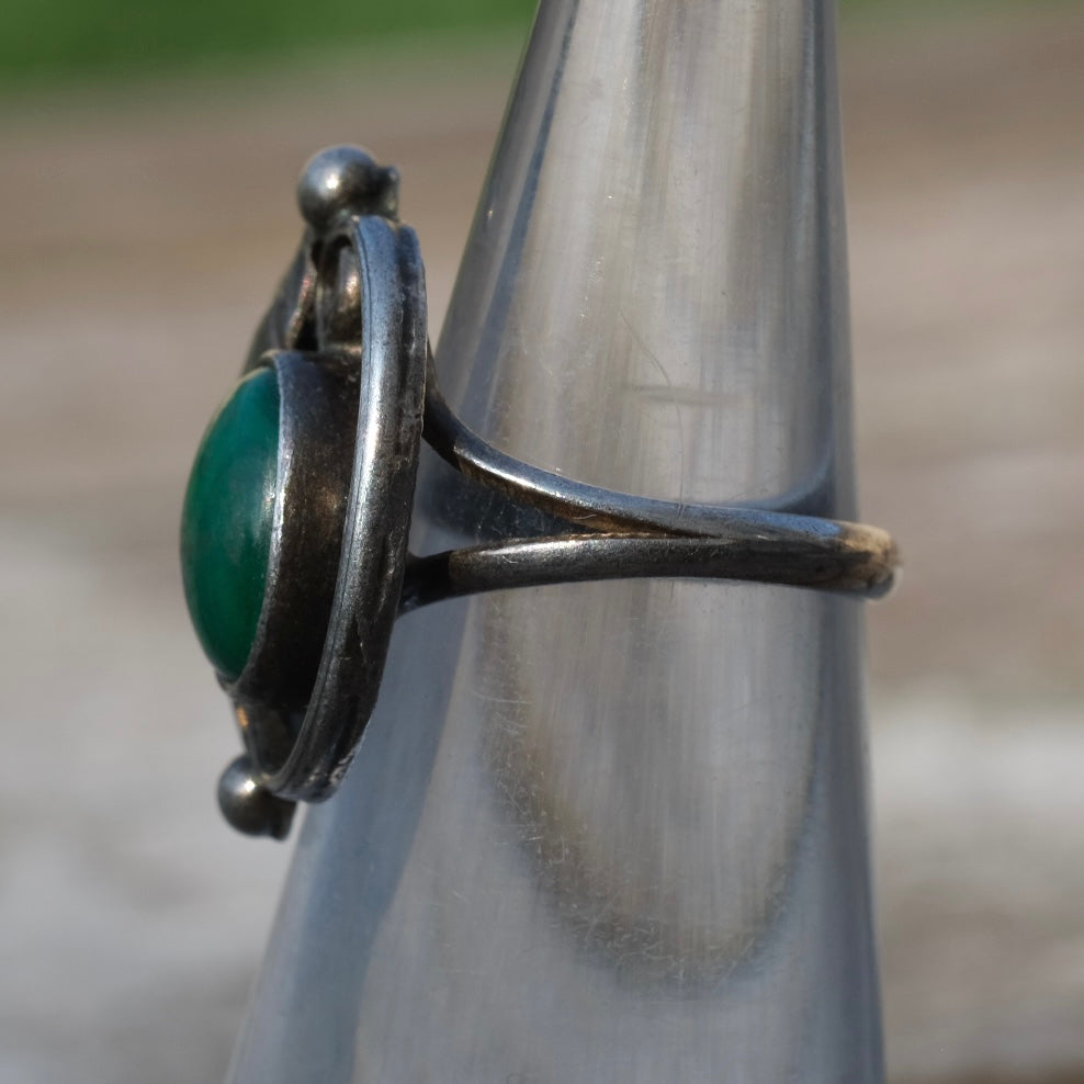Vintage Sterling Malachite Feather Ring 3.5