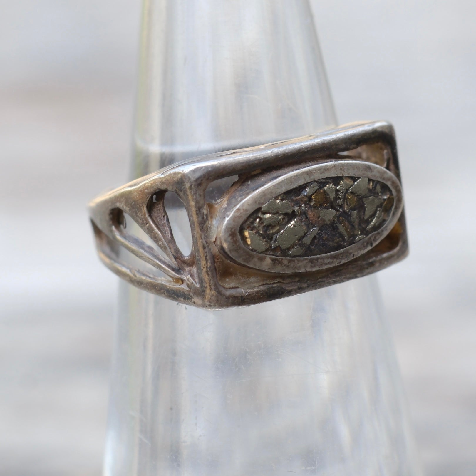 Vintage Sterling Silver Chip Ring 4.5