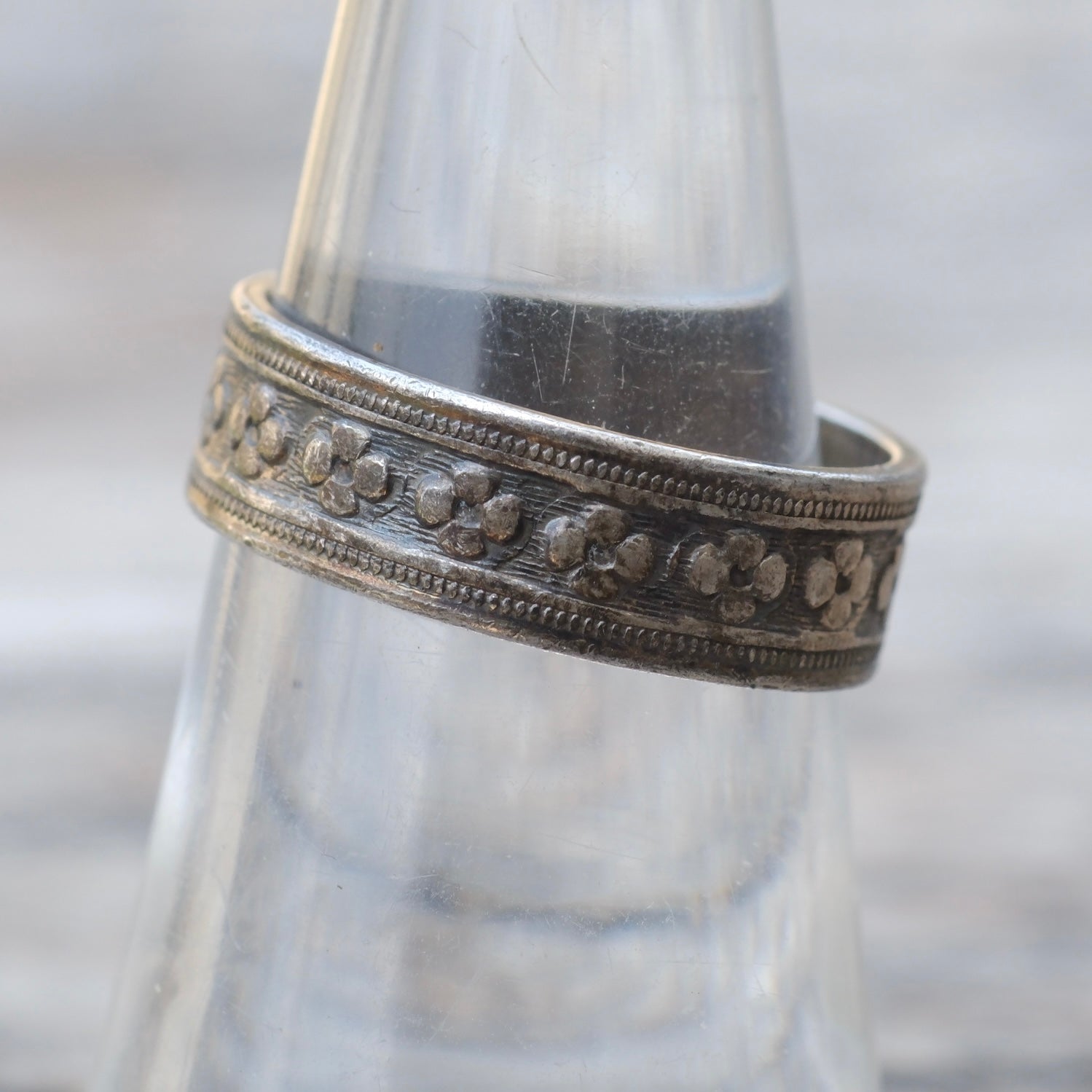 Vintage Sterling Floral Band Ring 6.75