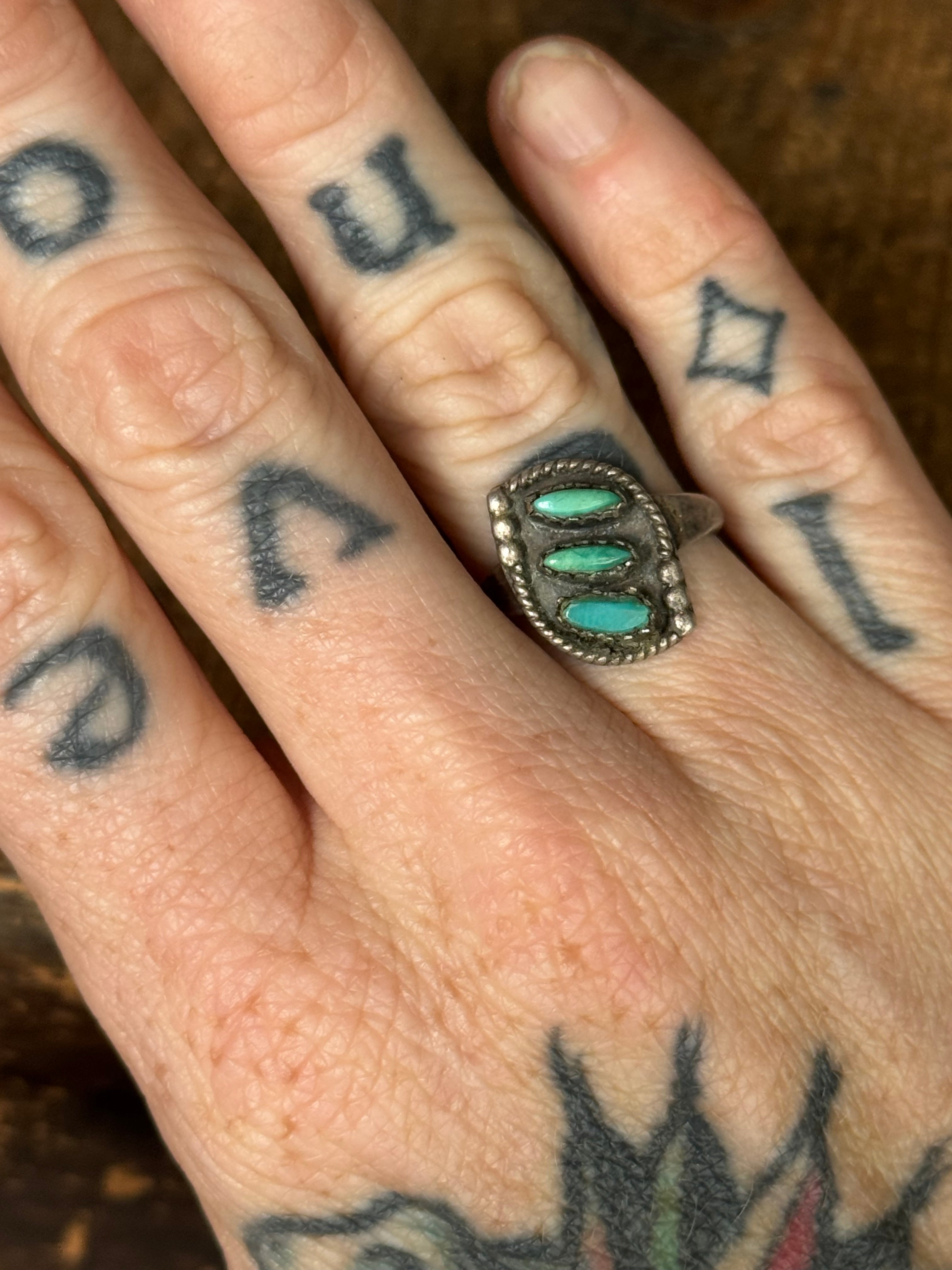 Vintage Sterling Silver Petit Point Ring 6