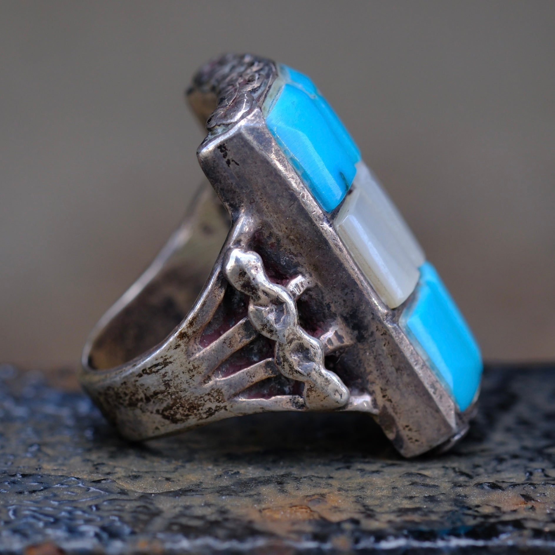 Vintage Sterling Turquoise and Mother Of Pearl Inlay Ring 5.5