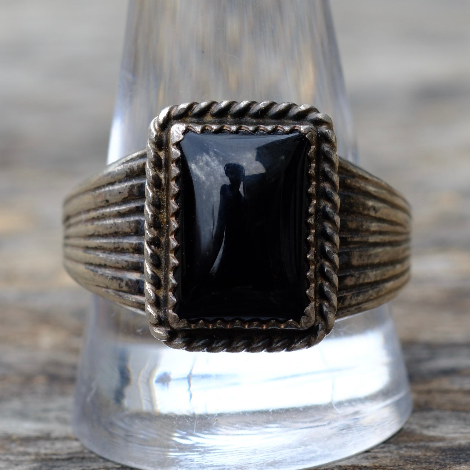 Vintage Sterling Onyx Ribbed Band Ring 12.5