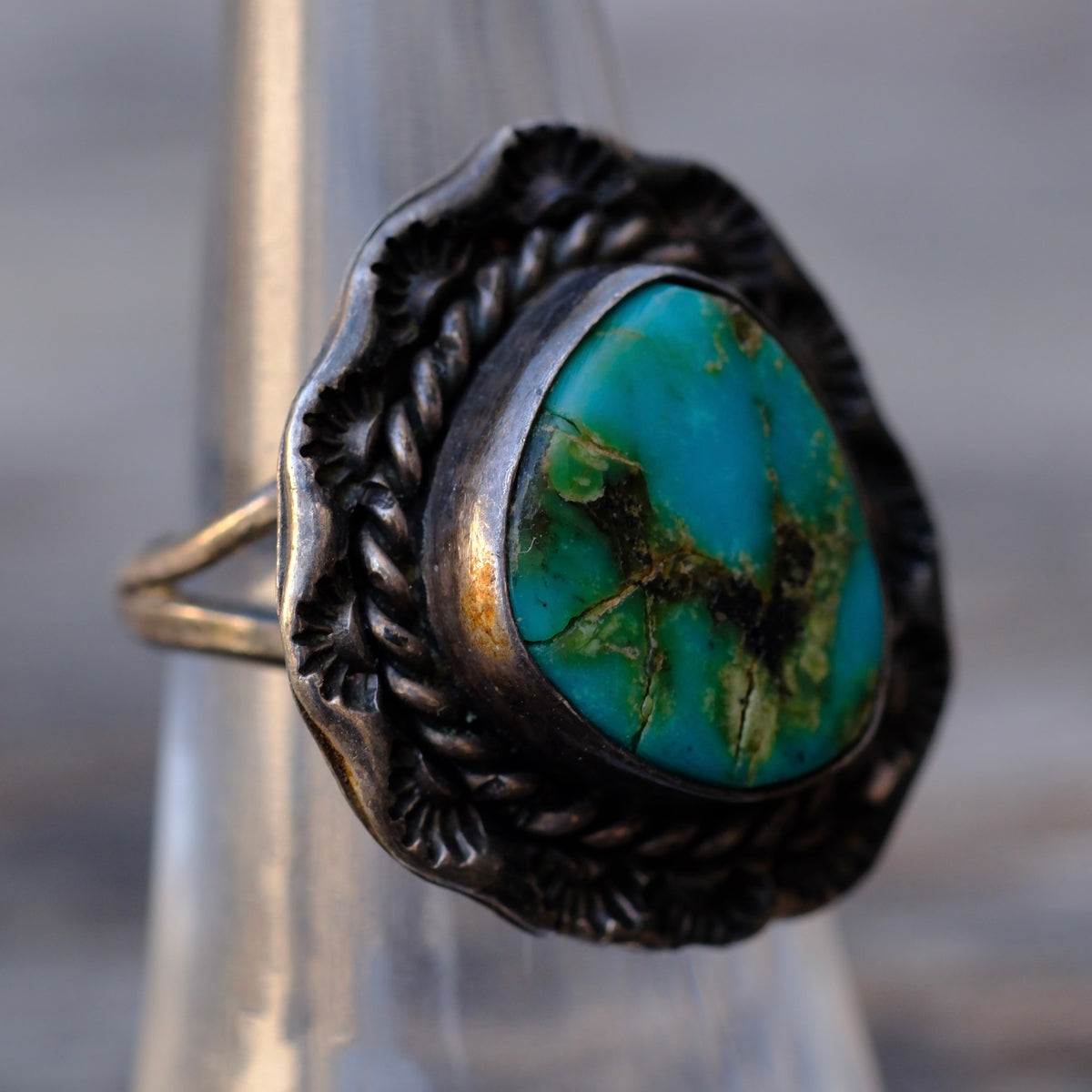 Vintage Sterling Turquoise Roper Ring 6.25
