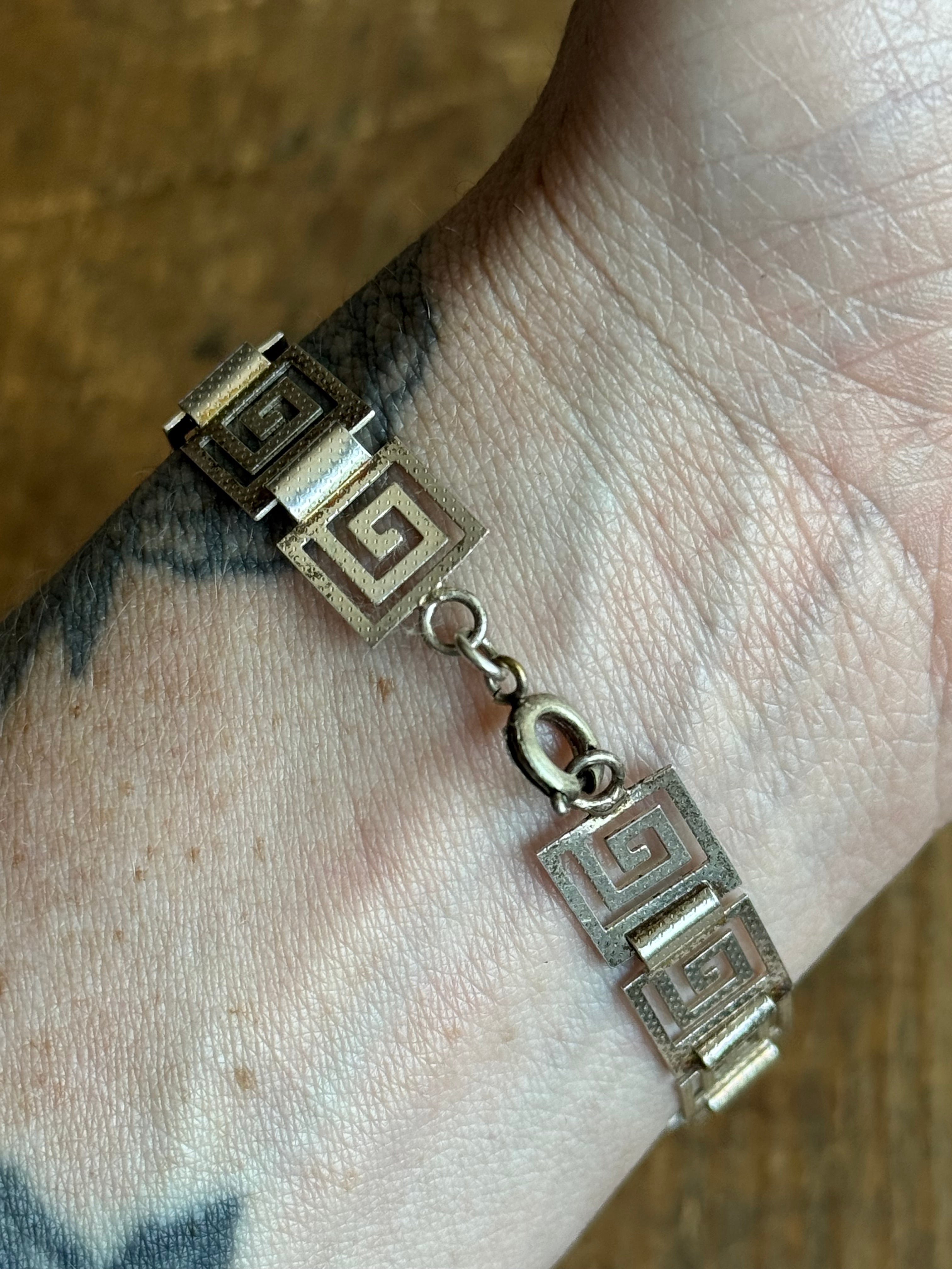 Vintage Sterling Silver 7.75” Spiral Link Chain Bracelet