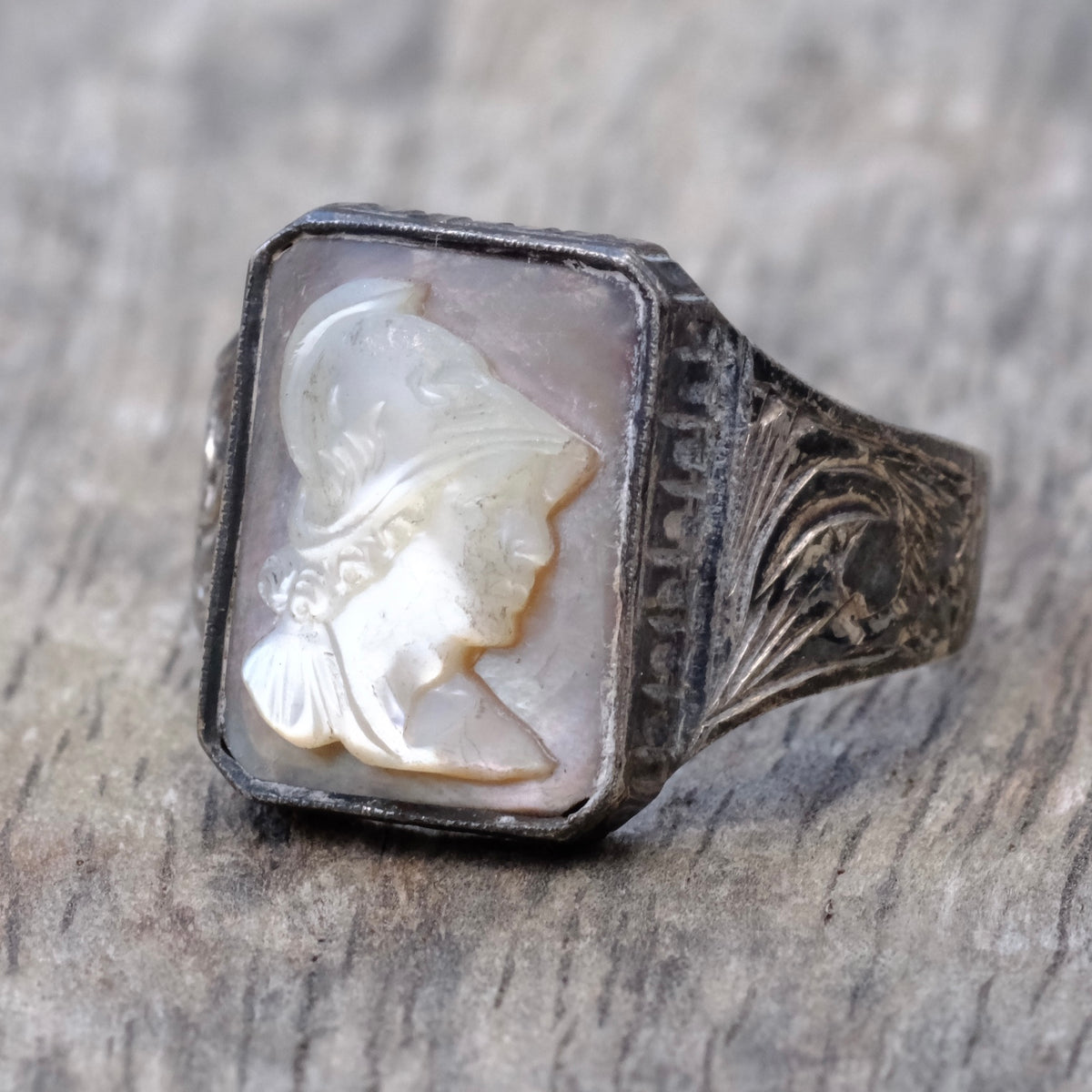 Vintage Sterling Abalone Cameo Signet Ring 10.75