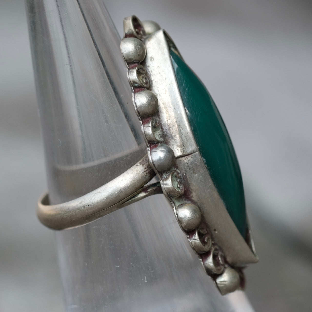 Vintage Sterling Green Stone Ring 5.5