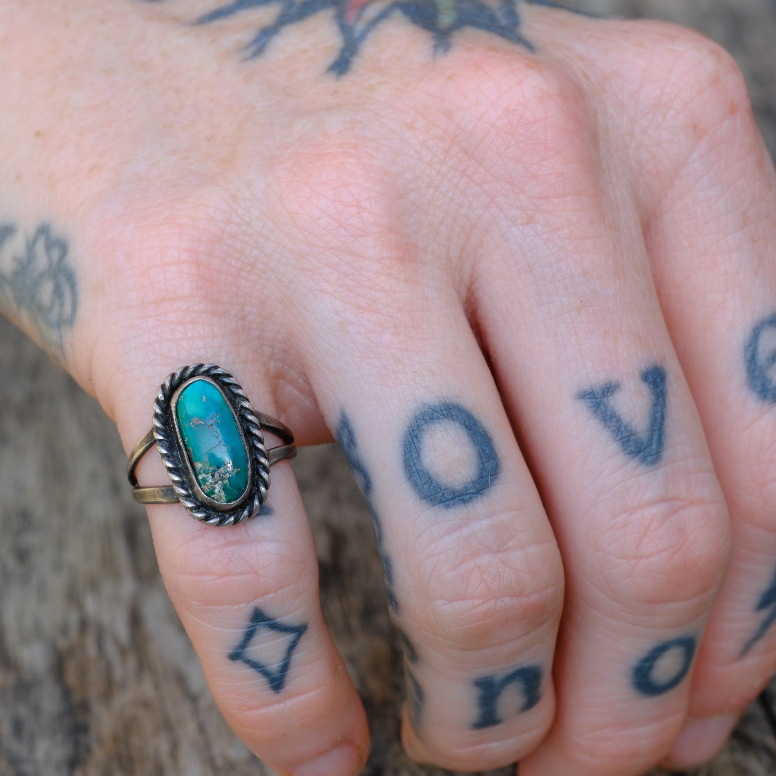 Vintage Sterling Turquoise Roper Ring 5