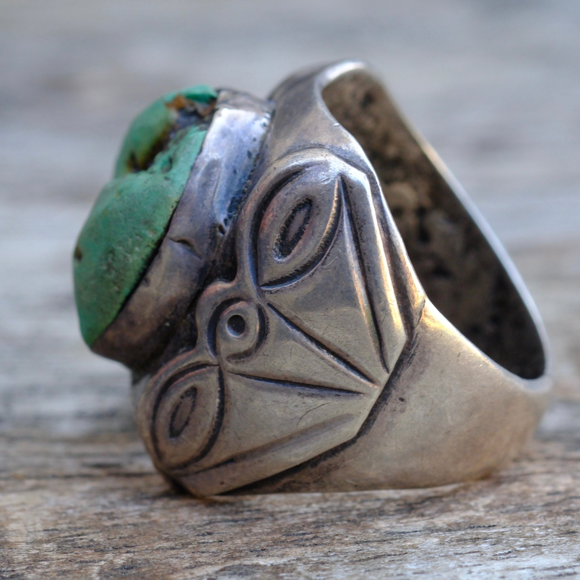 Vintage Sterling Turquoise Stamped Band Ring 9