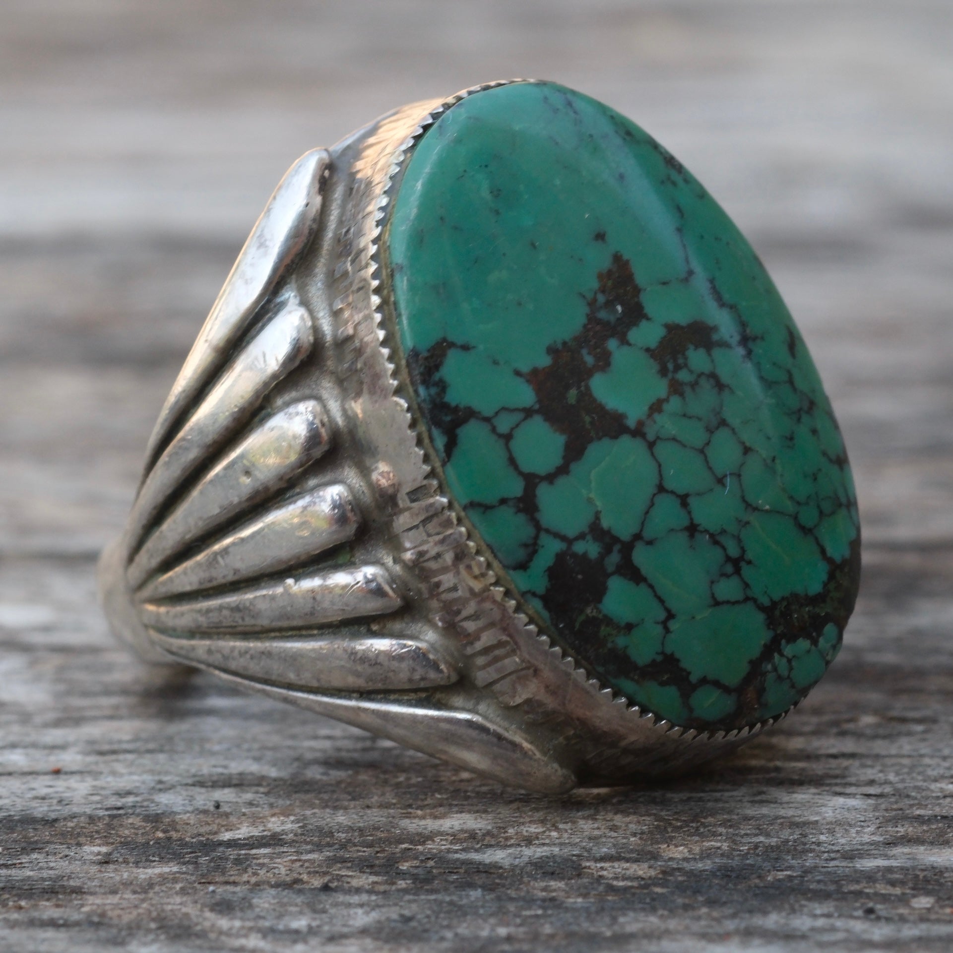 Vintage Sterling Turquoise Ribbed Band Ring 10