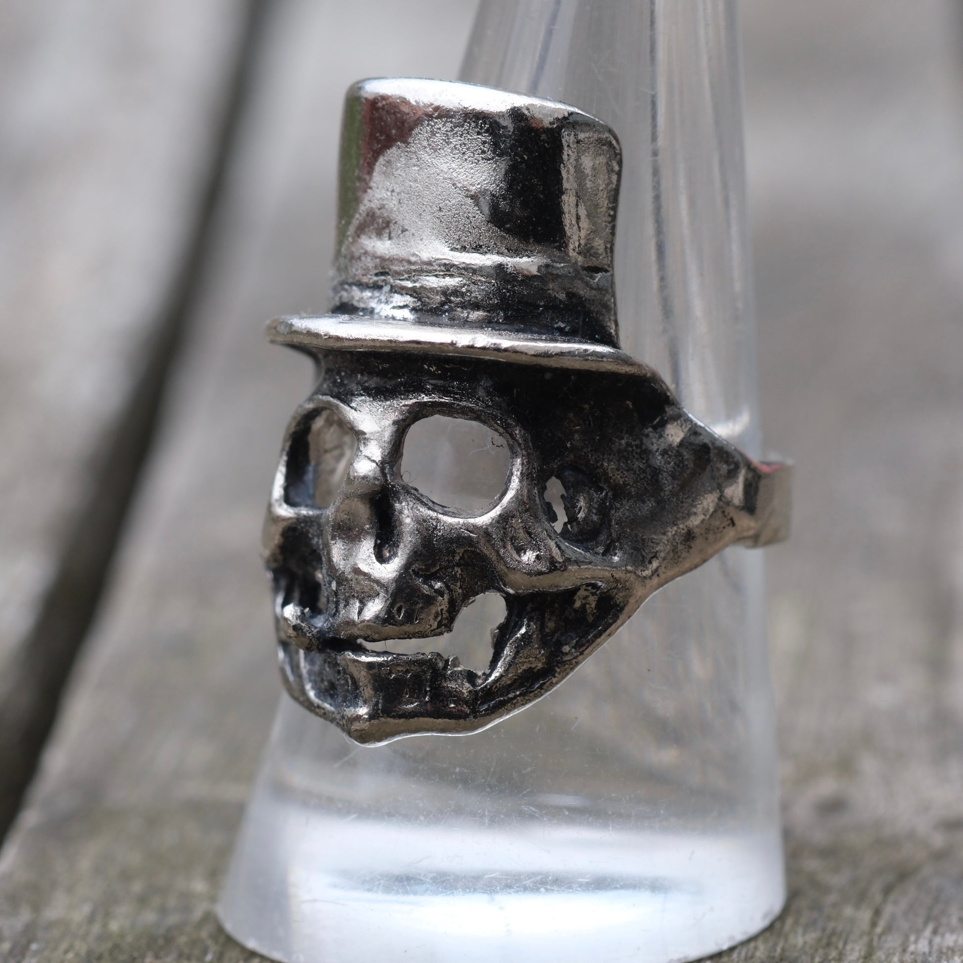Vintage White Bronze Biker Ring 9.25