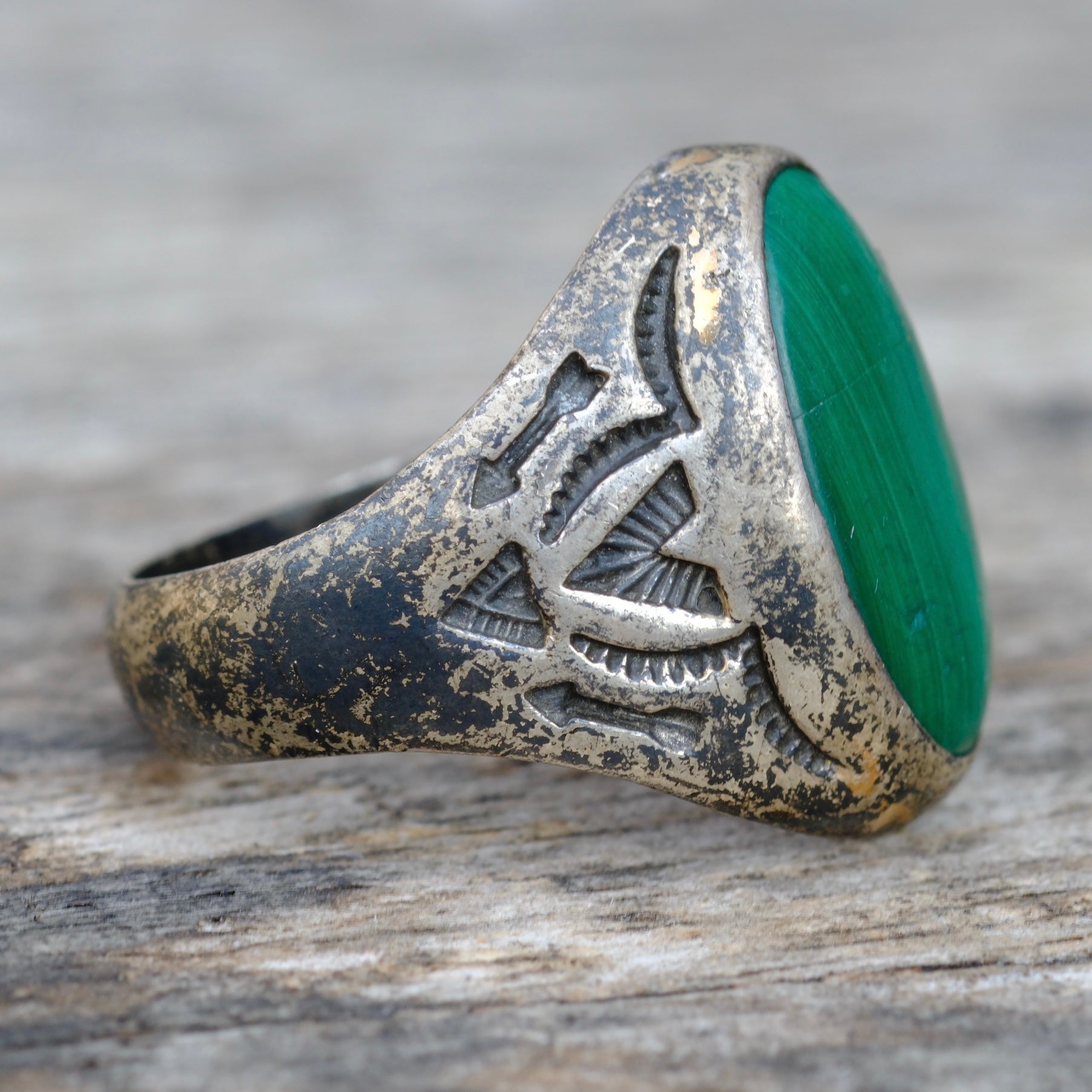 Vintage Sterling Malachite Bells Trading Post Stamped V Ring 10