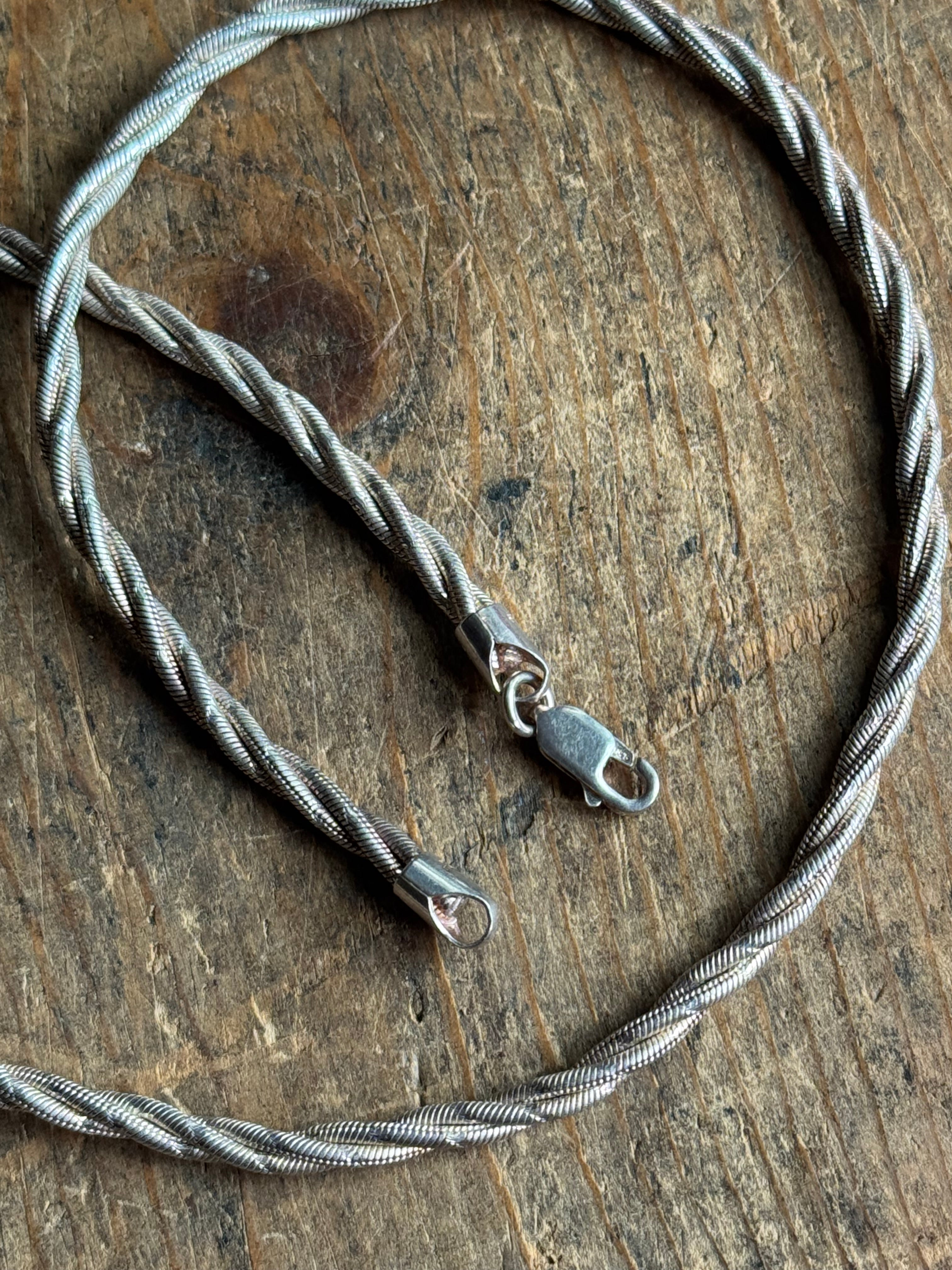 Vintage Sterling Silver 18” Twisted Snake Chain Necklace