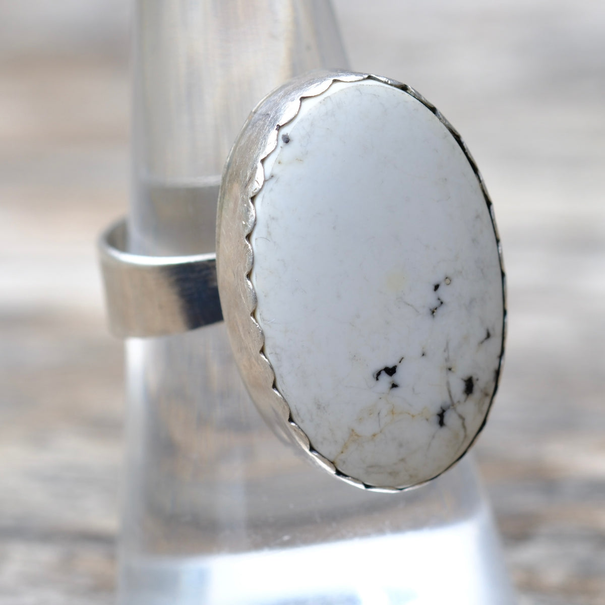 Vintage Sterling White Buffalo Ring 8.5
