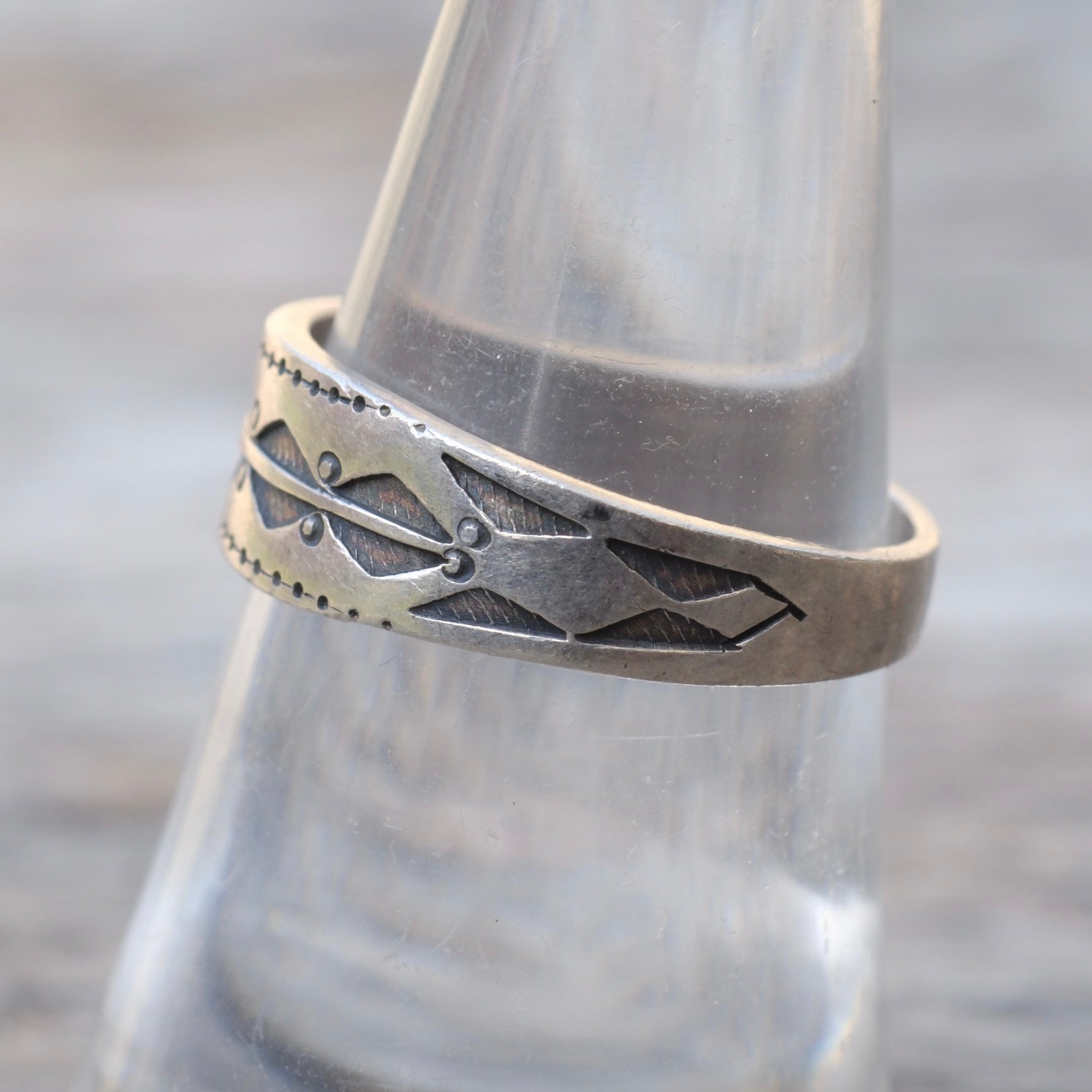 Vintage Sterling Pattern Band Ring 7.25