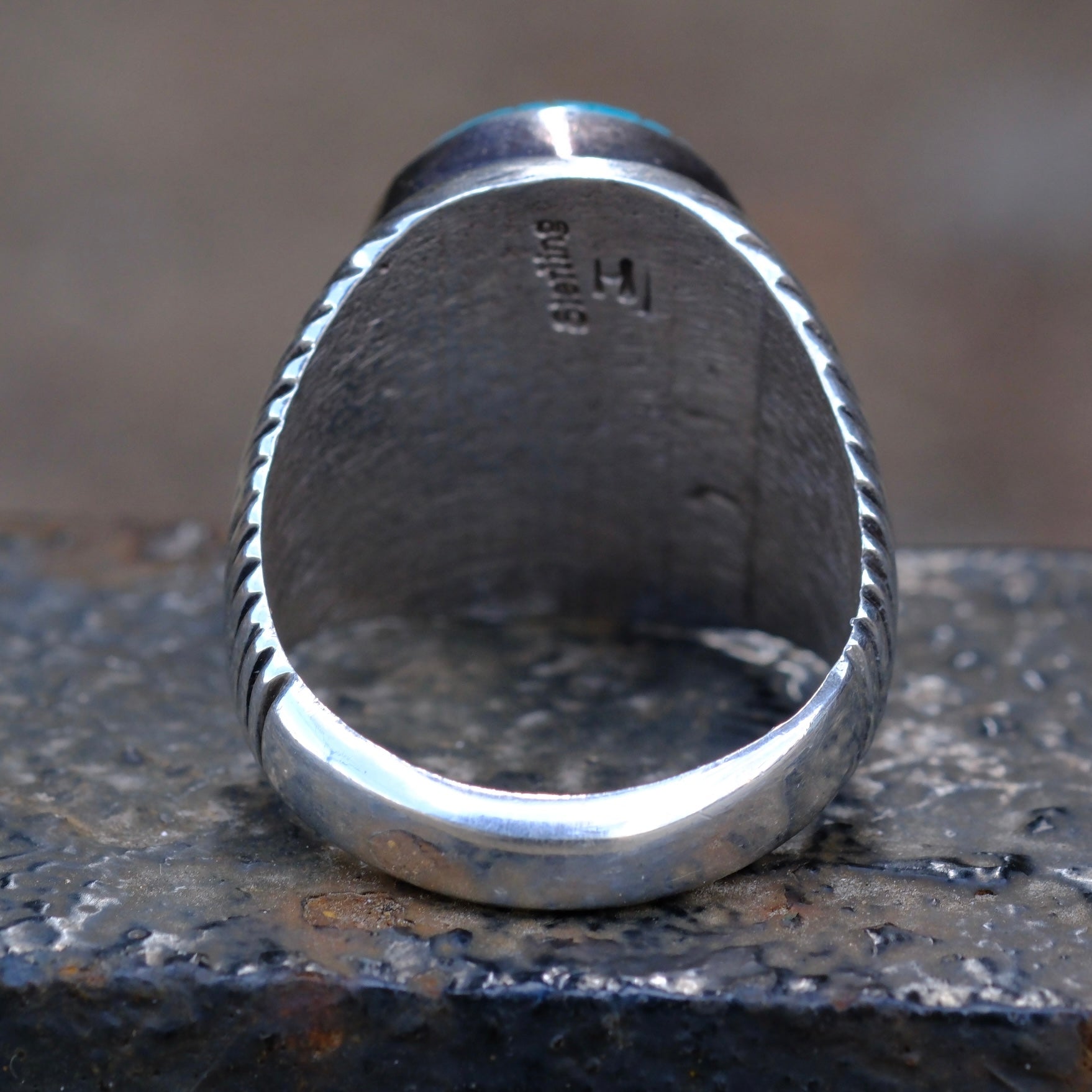Vintage Sterling Carved Turquoise Ribbed Ring 10.75
