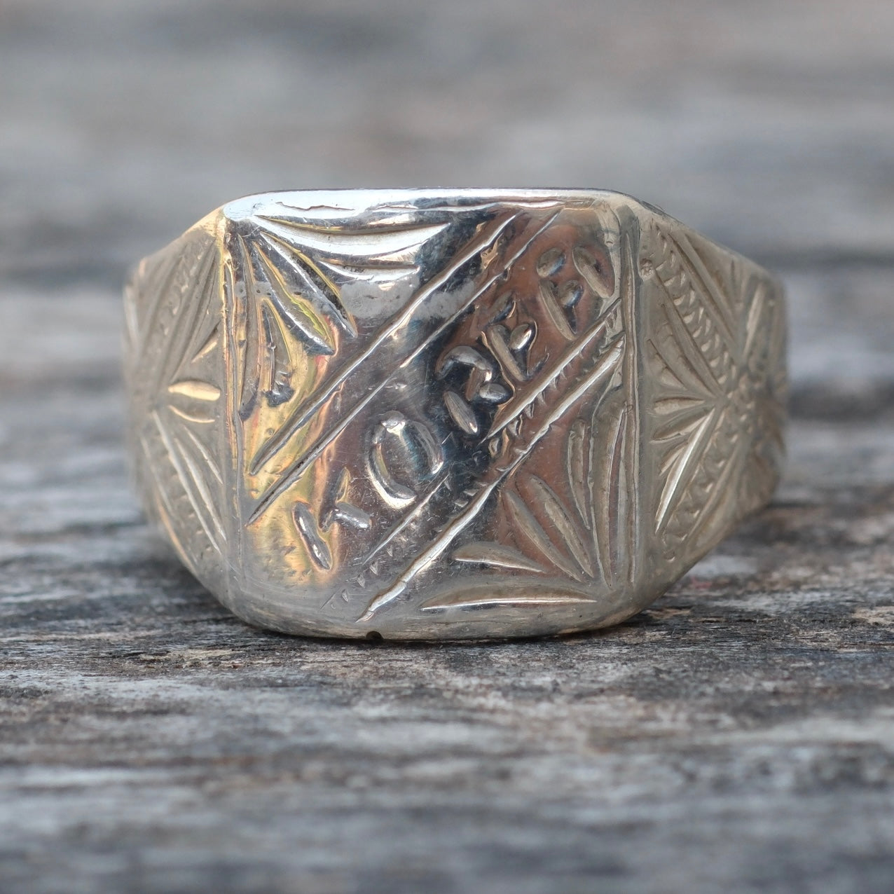 Vintage Sterling Silver Korea Souvenir Ring 10.25