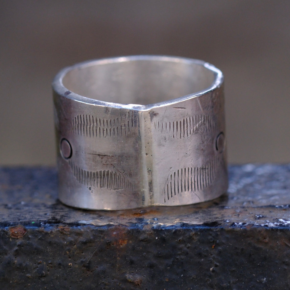 Sterling Silver Bisbee Turquoise Stamped Cigar Band Ring 11