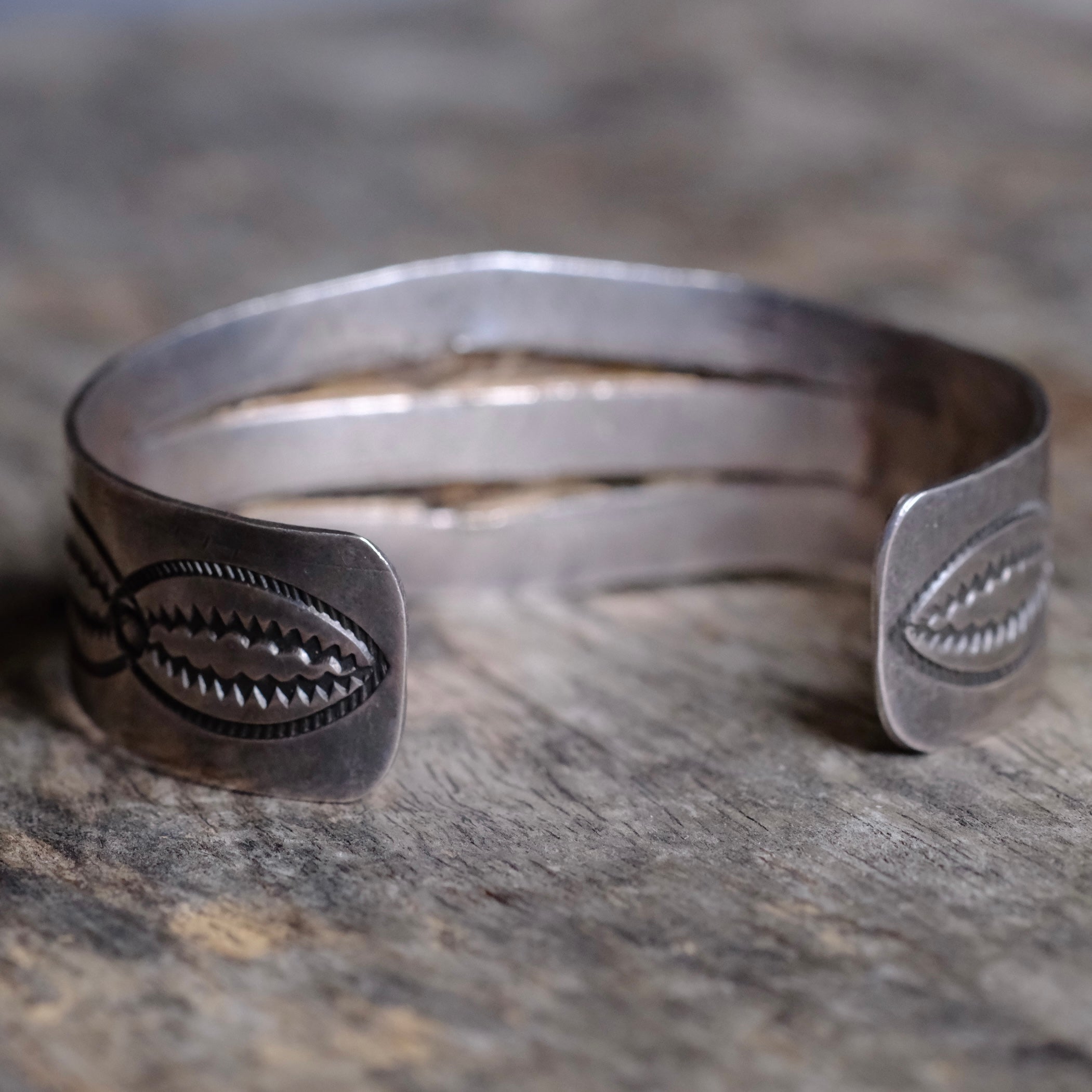 Vintage Fred Harvey Era Sterling 3-Stone Stamped Cuff Bracelet