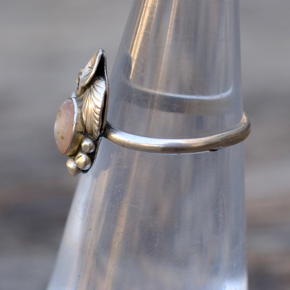 Vintage Sterling Mother Of Pearl Blossom Ring 3.5