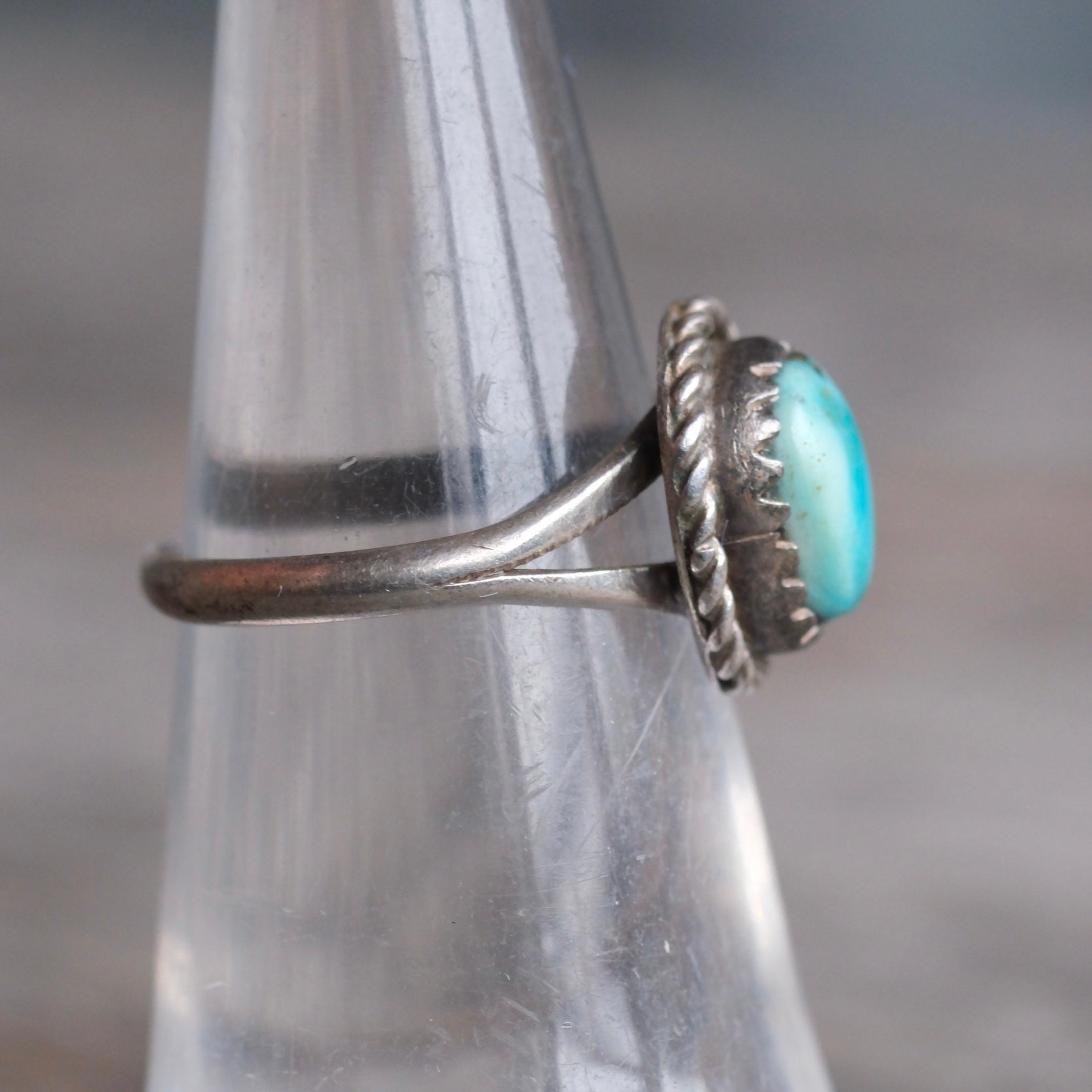 Vintage Sterling Turquoise Roper Ring 5.25