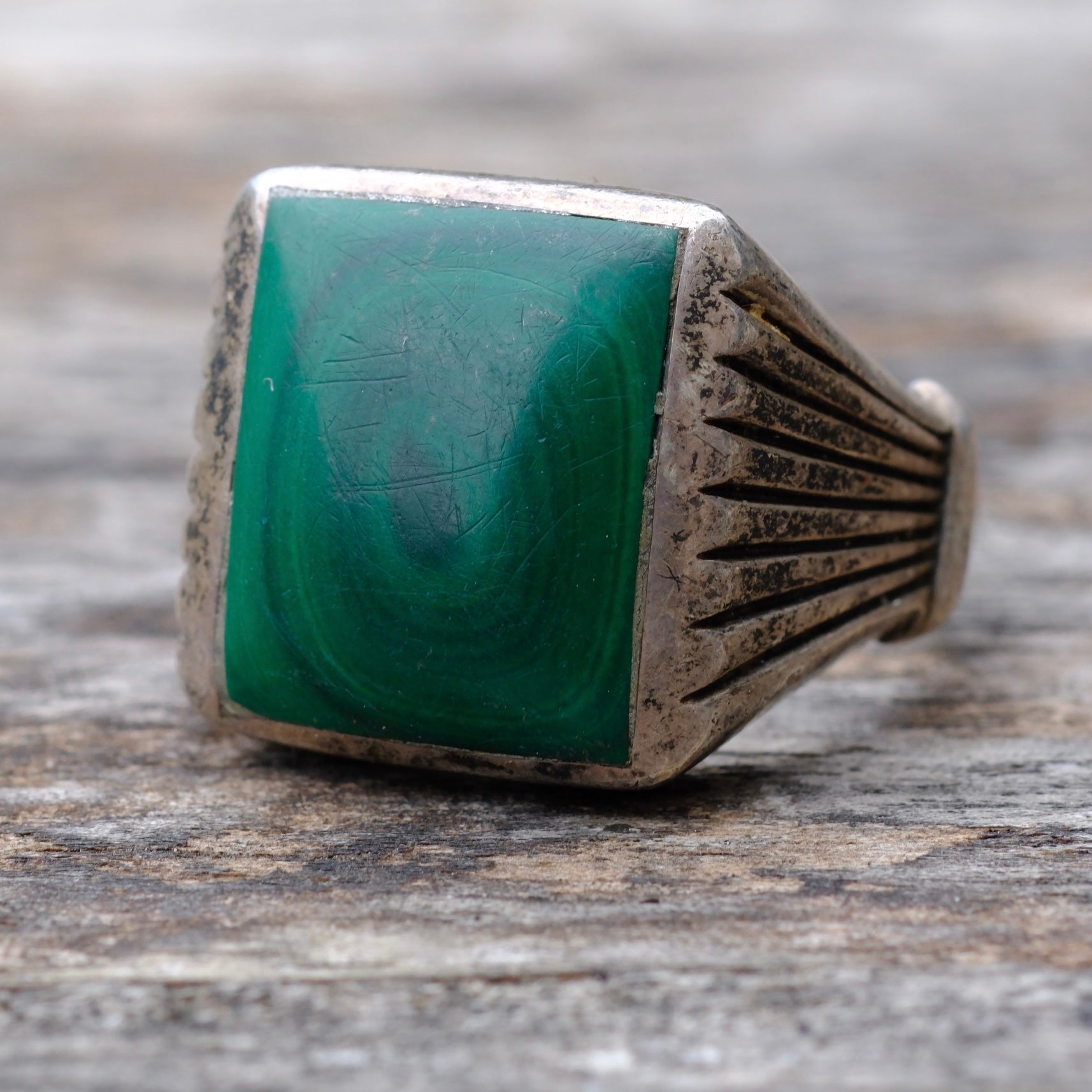 Vintage Sterling Malachiet Ribbed Band Ring 11.5