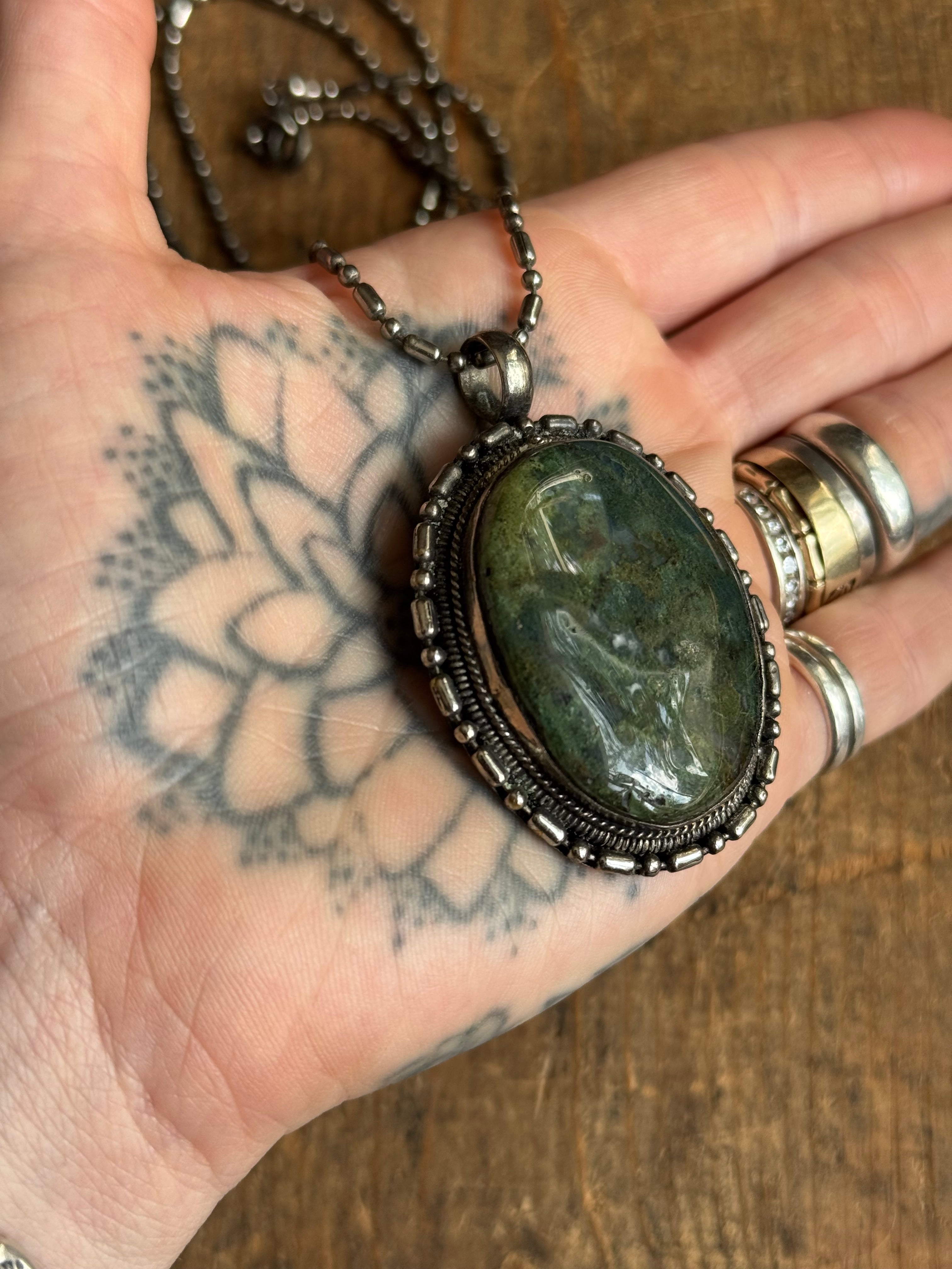 Vintage Sterling Silver Moss Agate Dappled Necklace