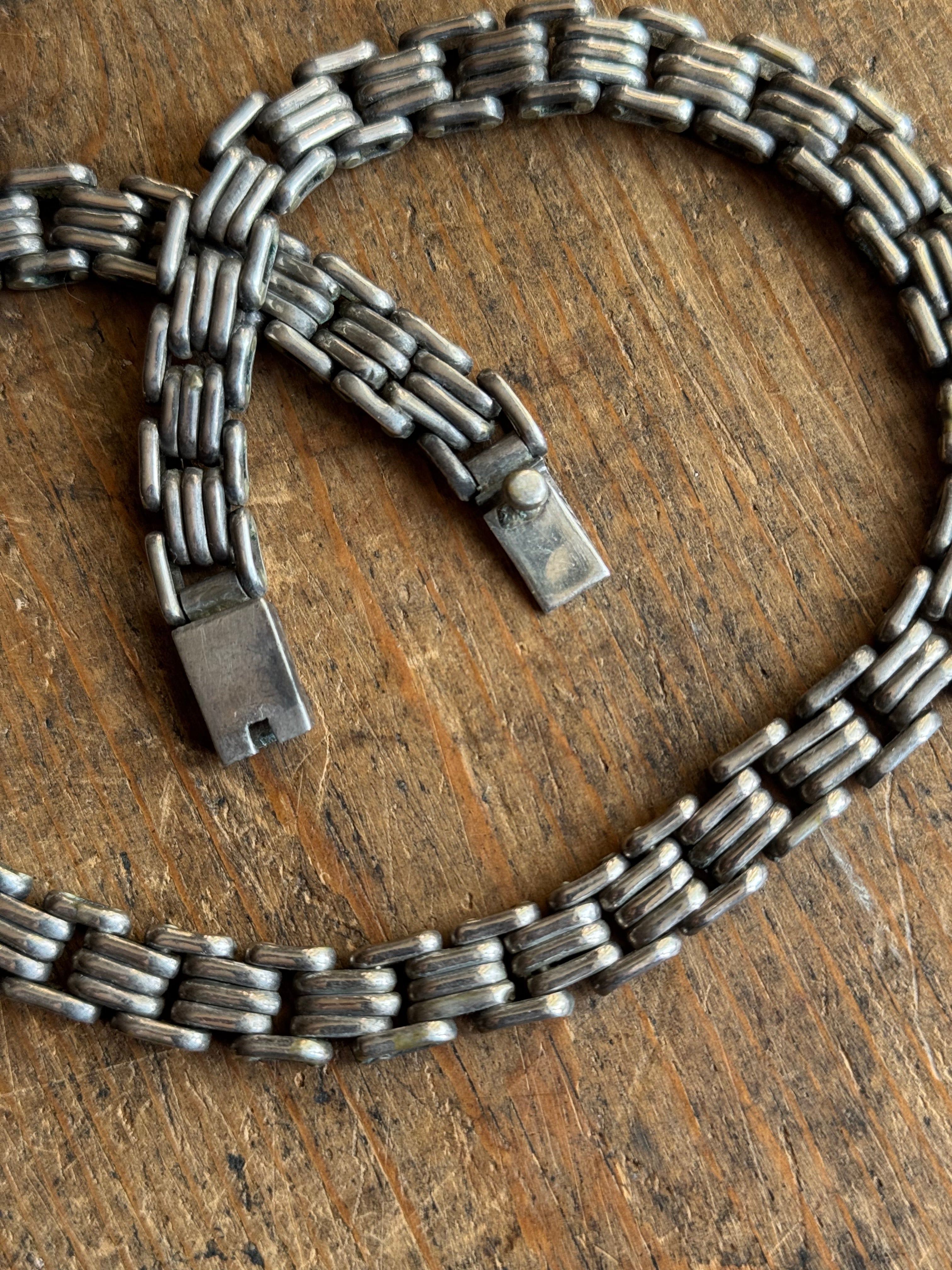 Vintage Sterling Silver 17” Panther Link Chain