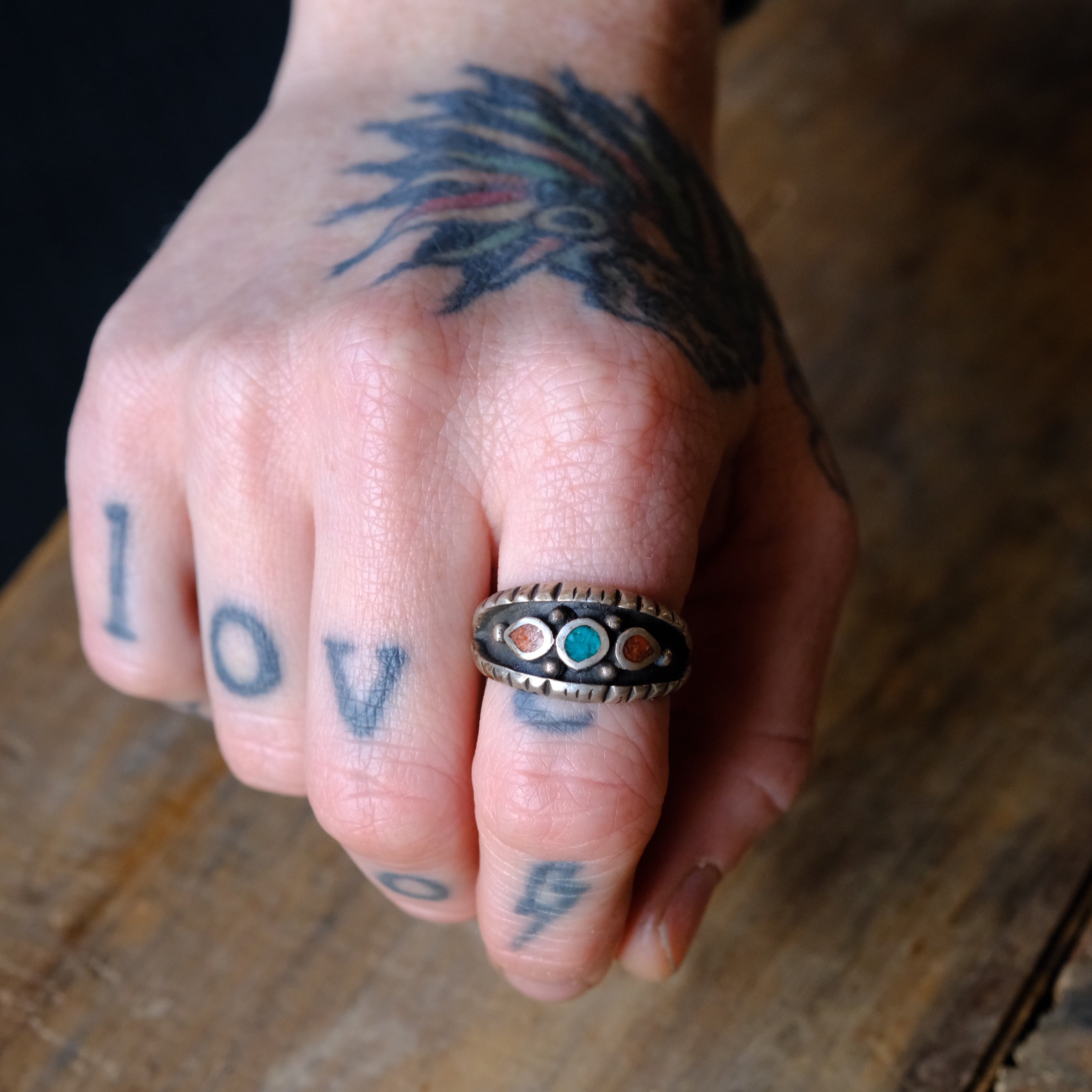 Vintage Sterling Crushed Turquoise and Coral Inlay Band Ring 9