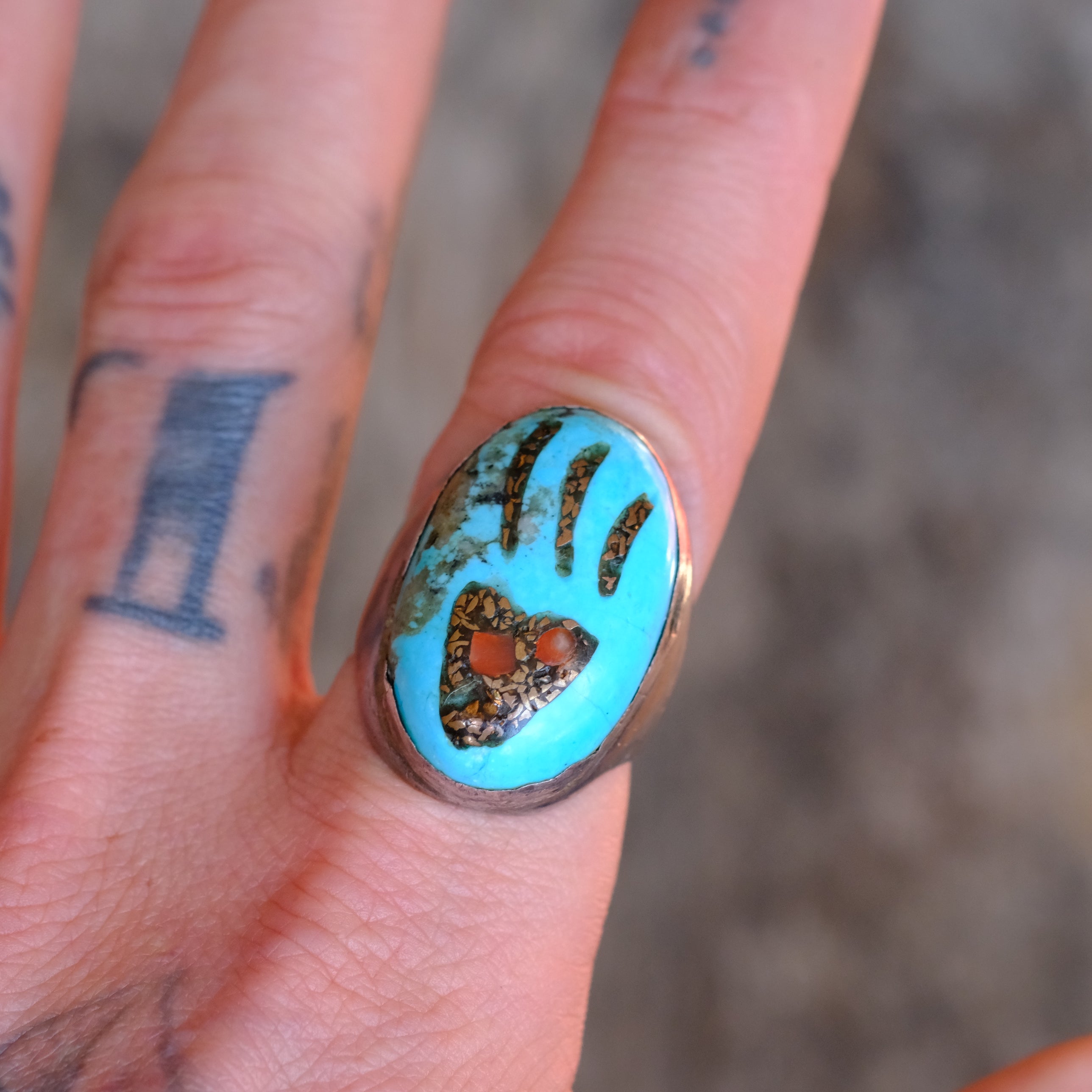 Vintage Sterling Turquoise Inlay Bear Paw Ring 9
