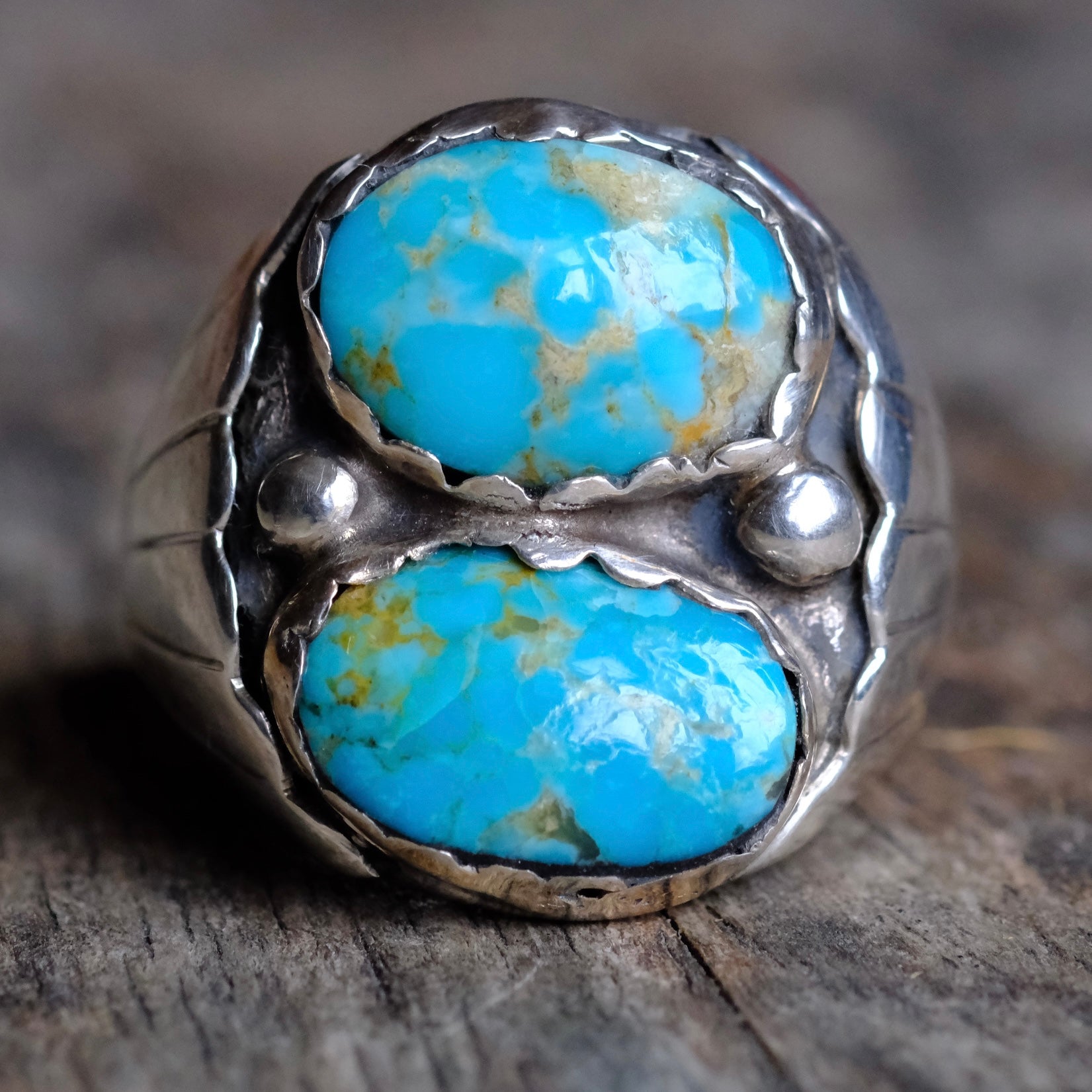 Vintage Sterling 2- Stone Turquoise Ribbed Band Ring 9