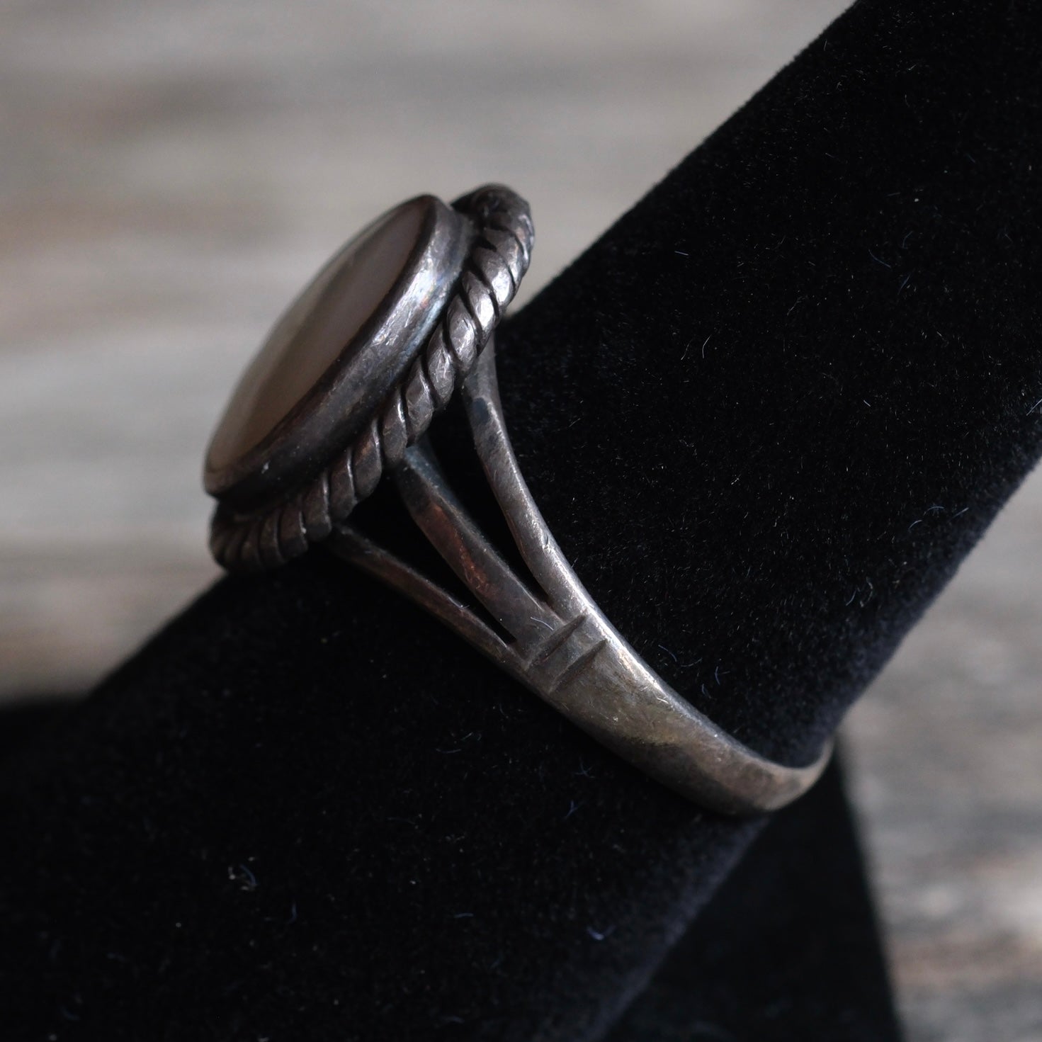 Vintage Sterling Mother Of Pearl Roper Ring 7.75